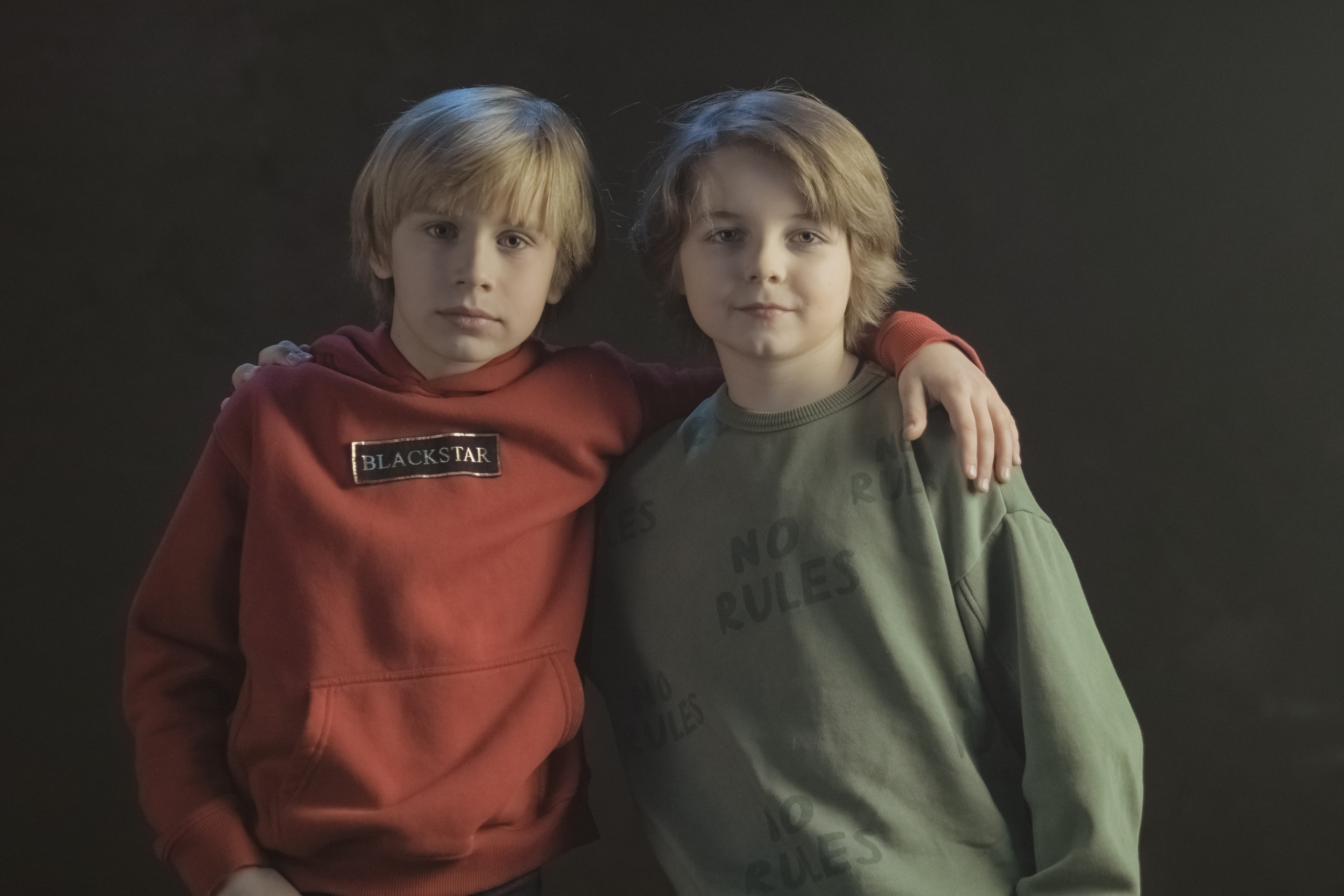 Малыши — карандаши