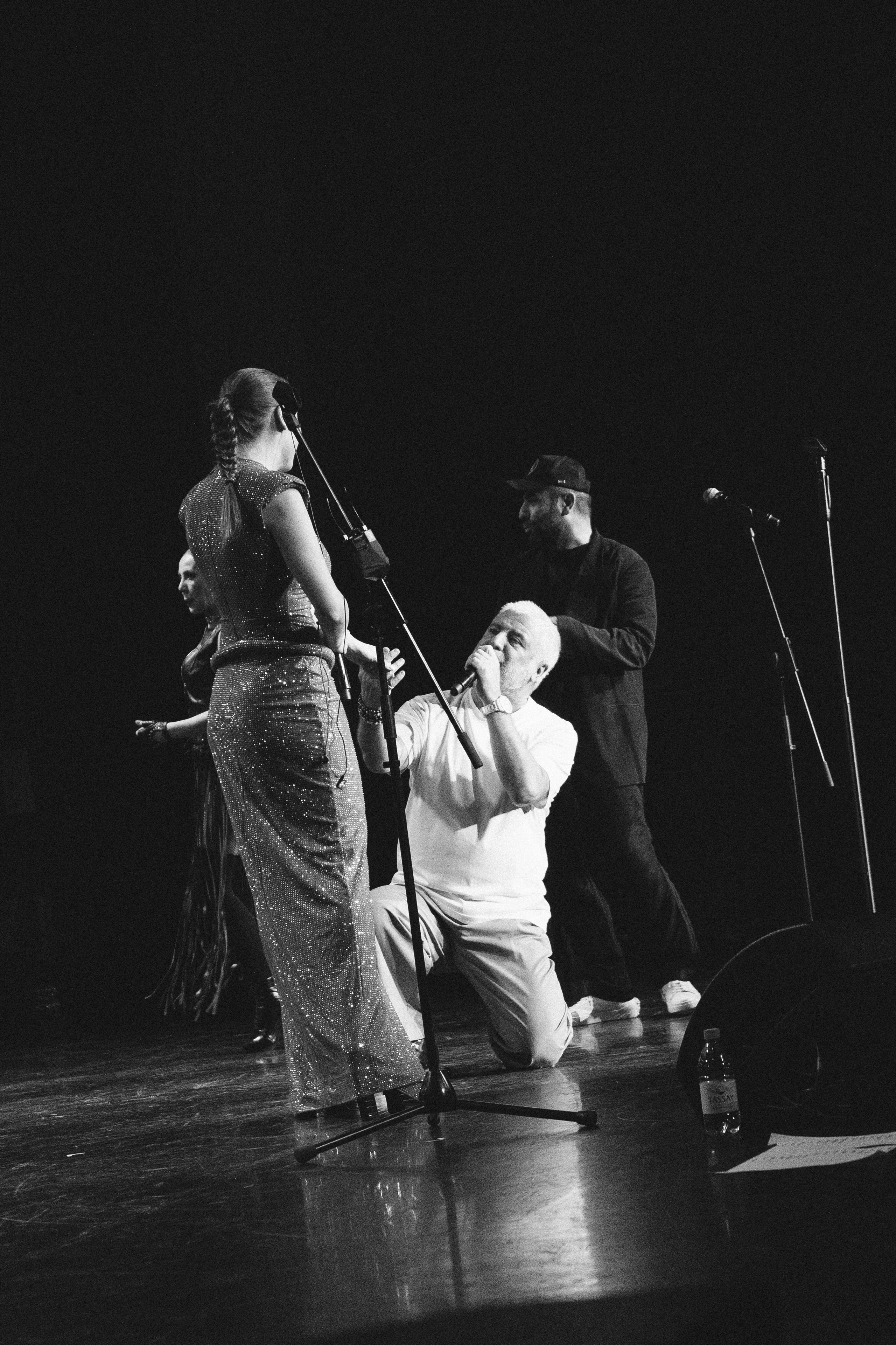 Сосо Павлиашвили в Красноярске 19.02.26. Фотограф Красноярск съемки лавстори, фотосессия в студии, портретная съемка, творческие фотосессии