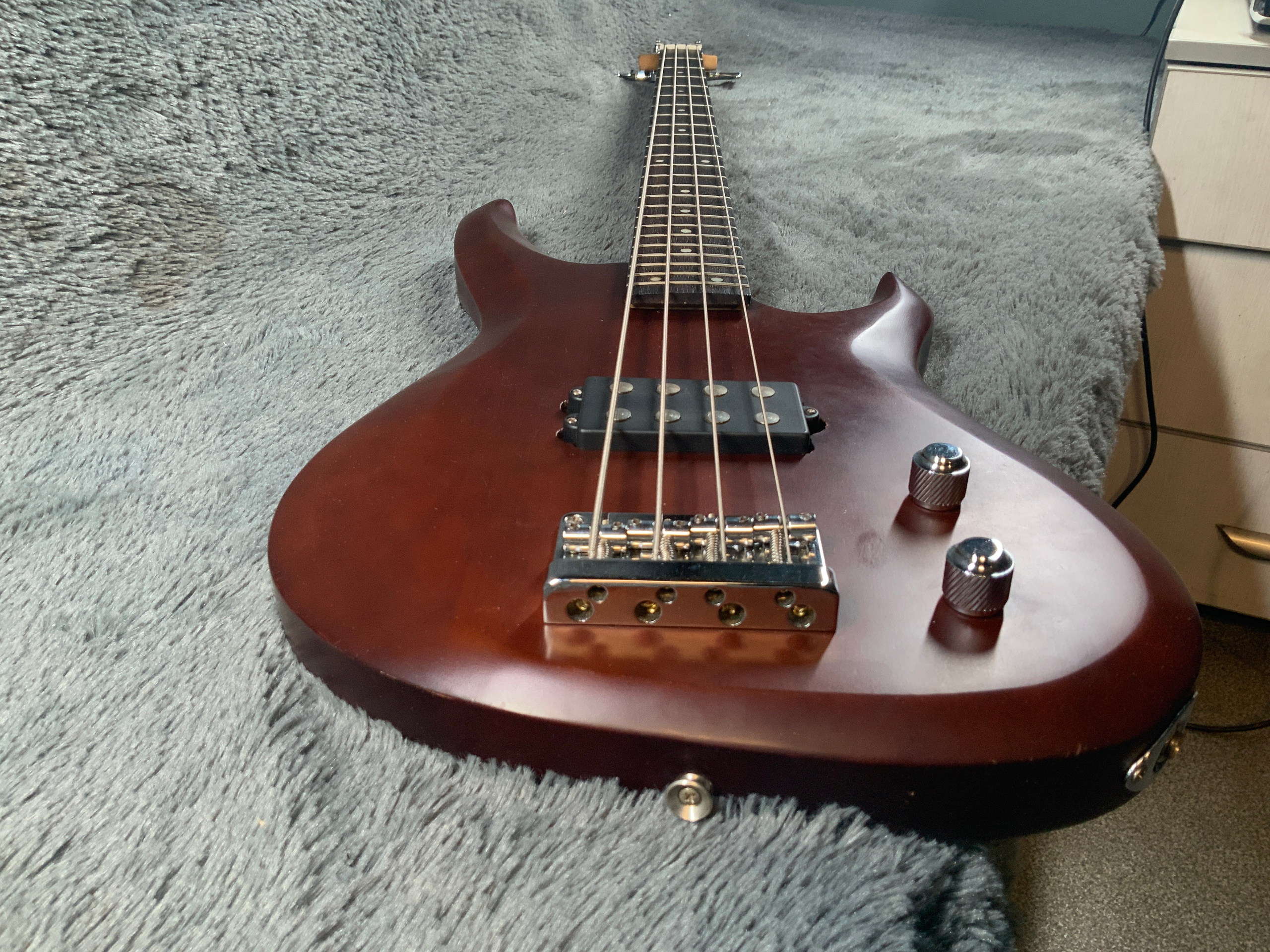 Vintage Bass Korea 90's