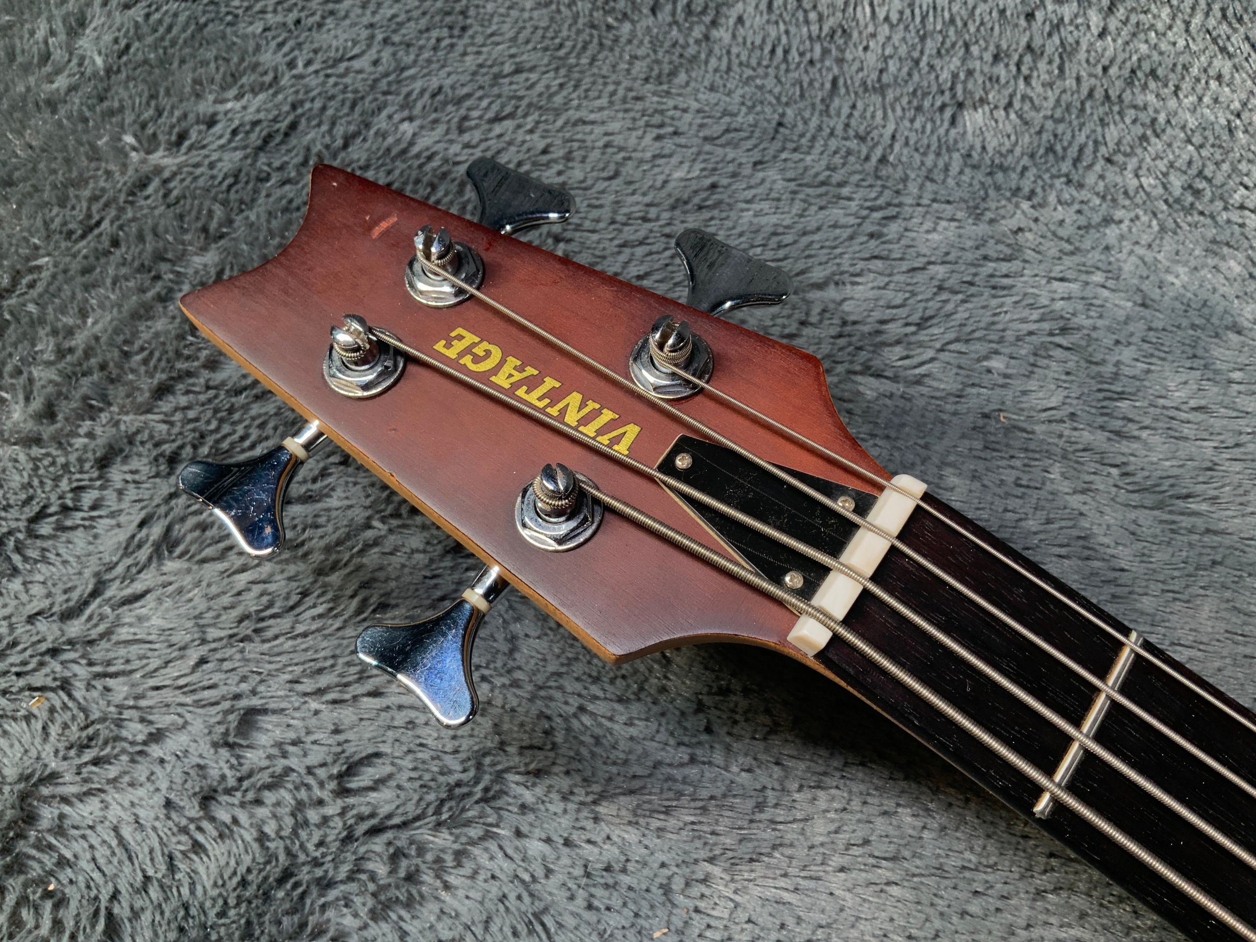 Vintage Bass Korea 90's