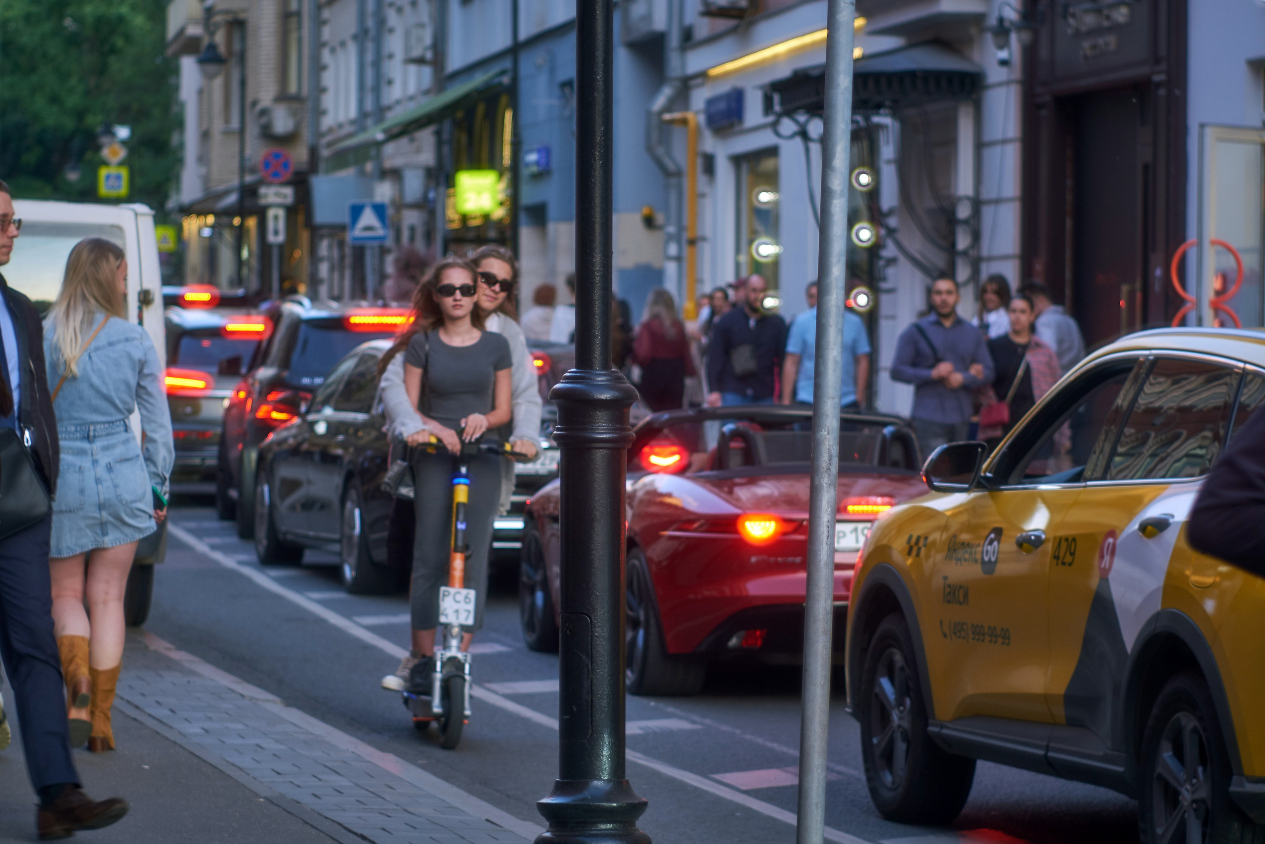 Жизнь улицы. Сайт фотографа Виталия Дени