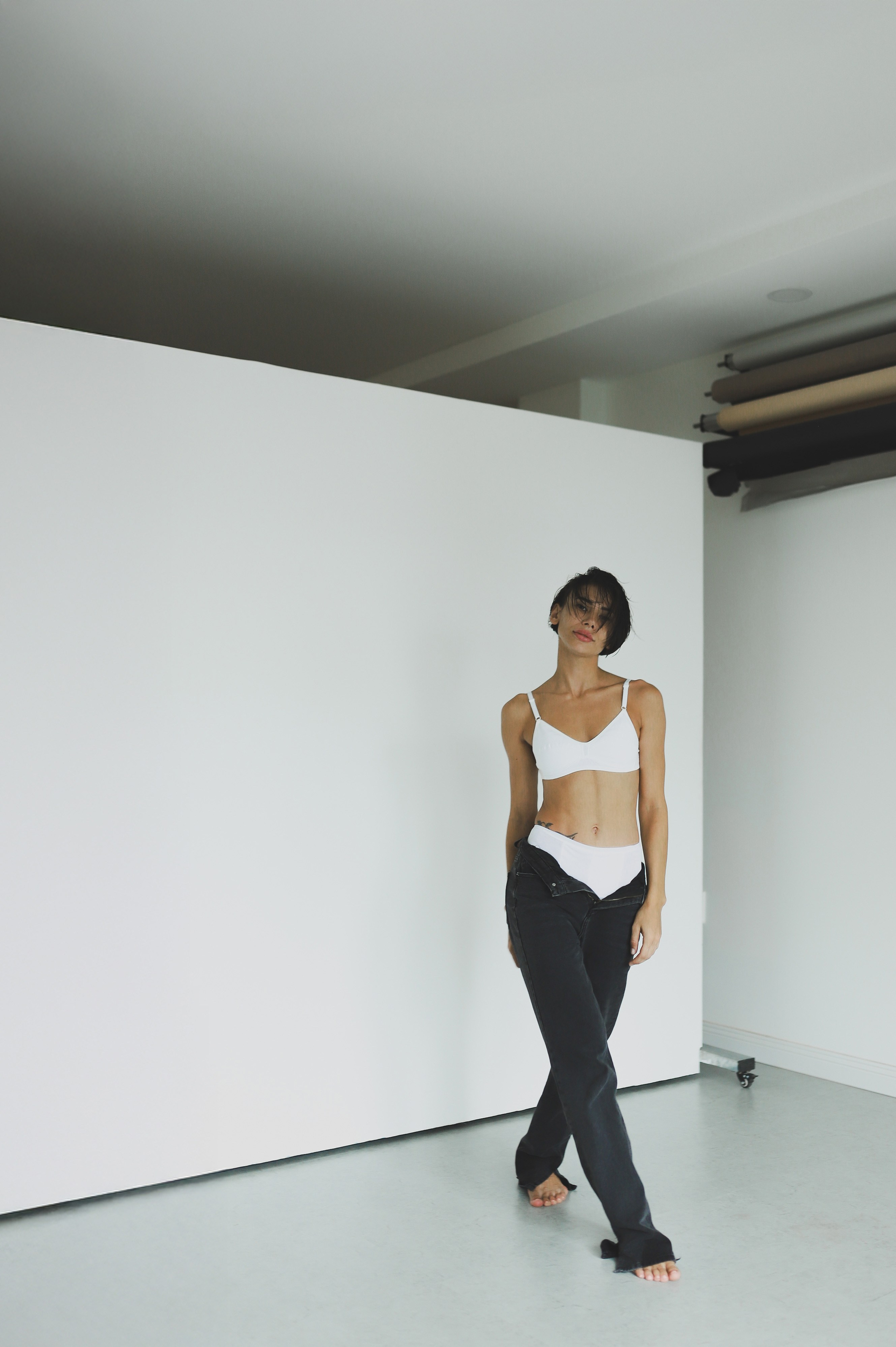 Алина в студии Нячанг. Главная