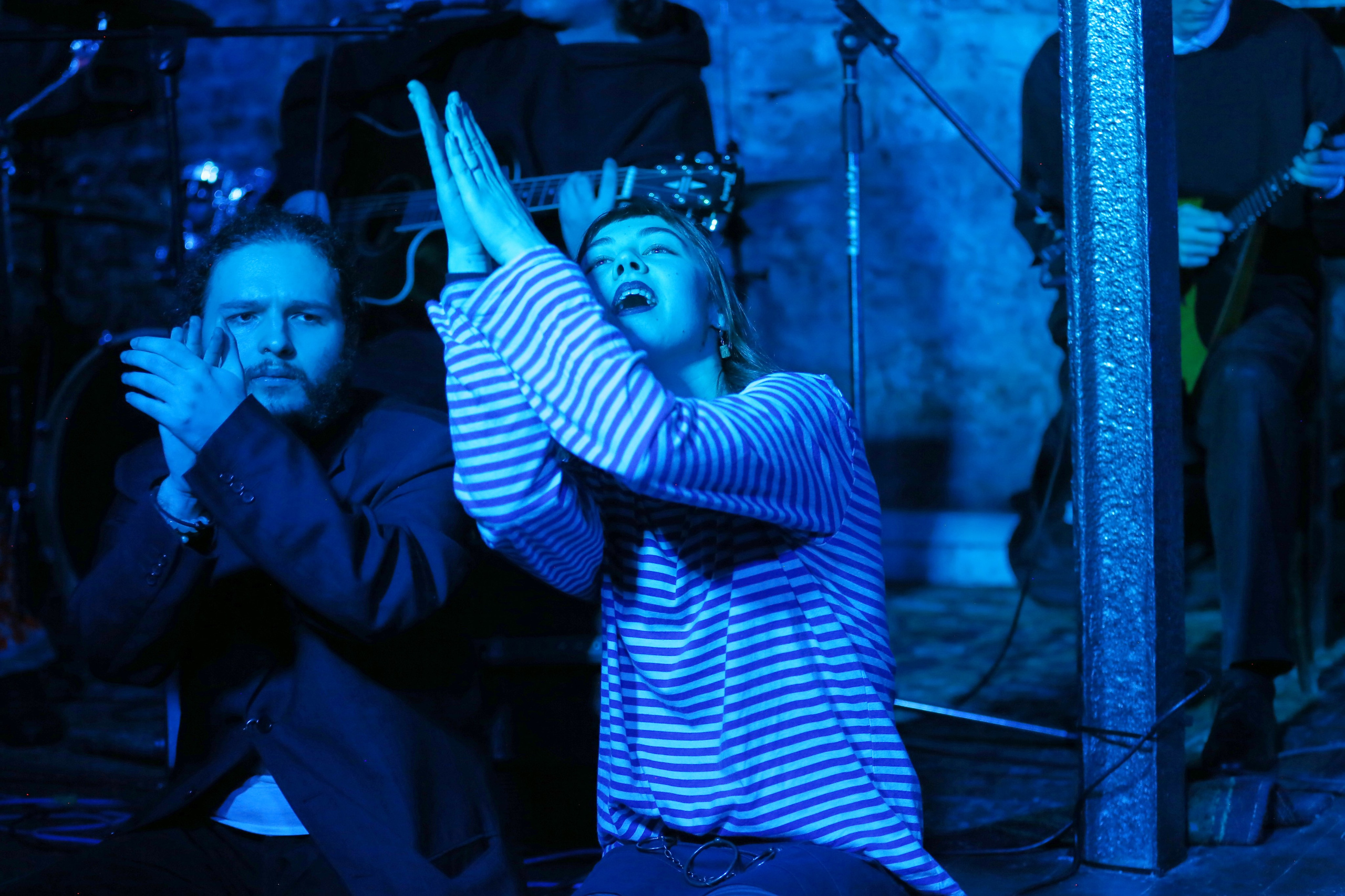 Музыкально-поэтический джем в Лахесисе. Фотограф Антонина Гудкова