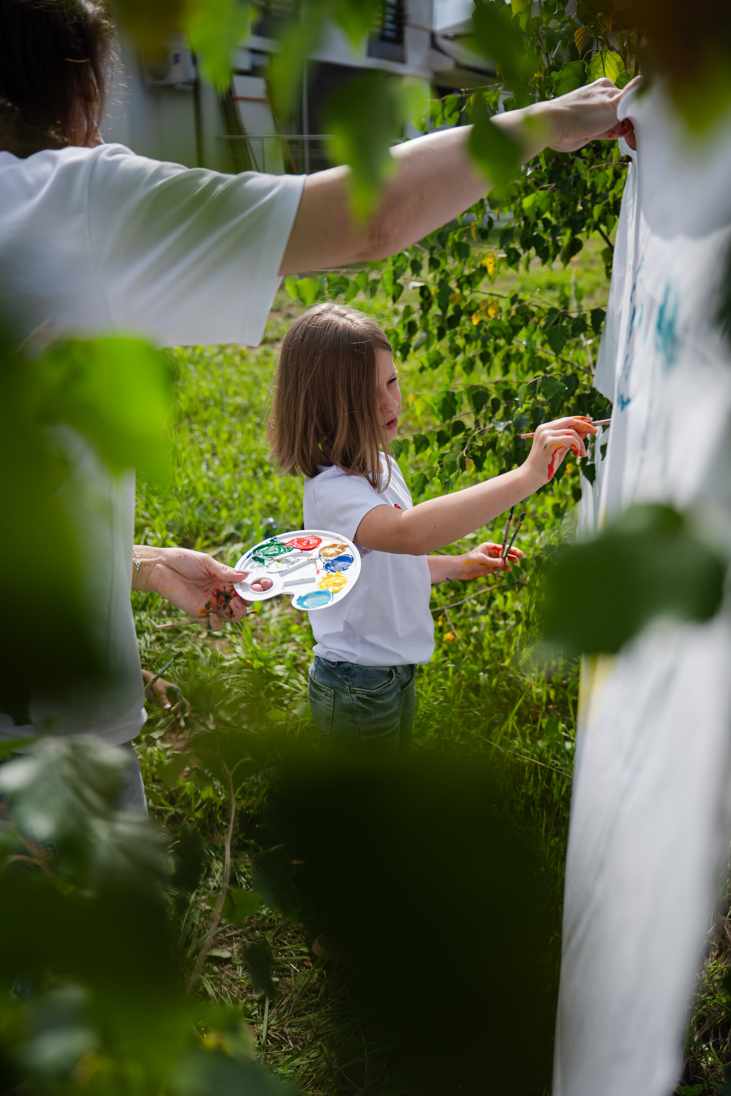 Детская фотосессия на природе с красками