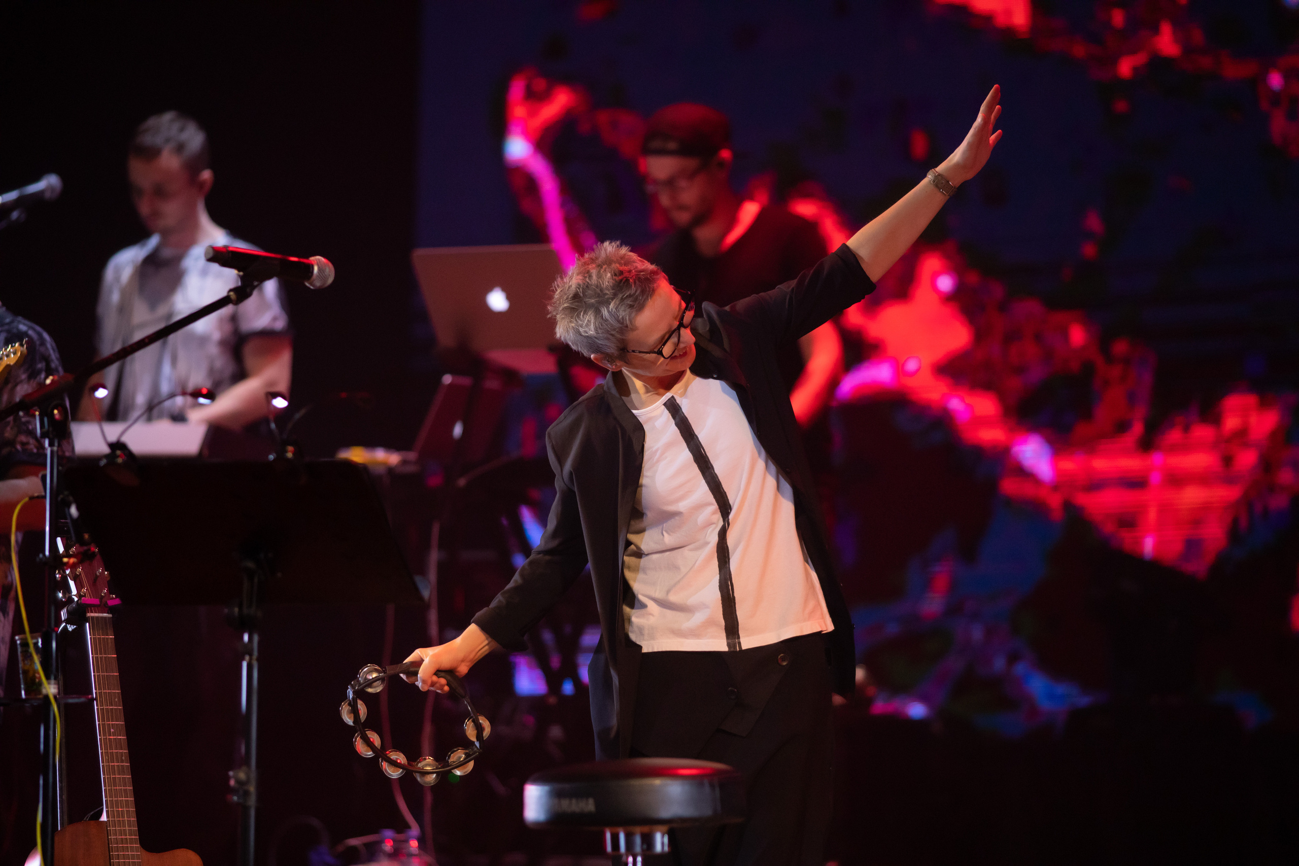 Концертное. ЧБ Фотограф Ольга Лесли