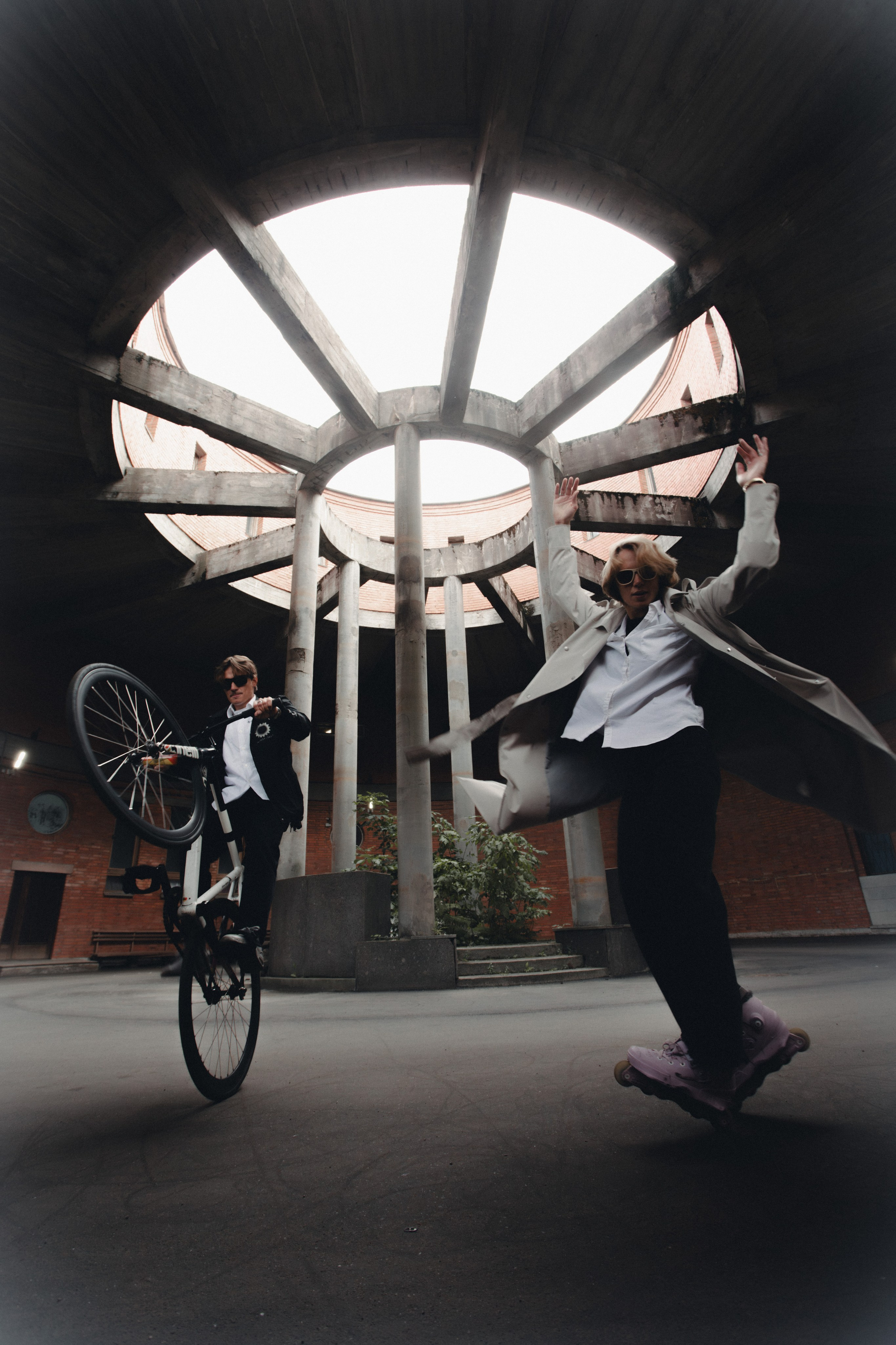 Antonbentframe x dasha_texture_bounce. Шмитов Егор