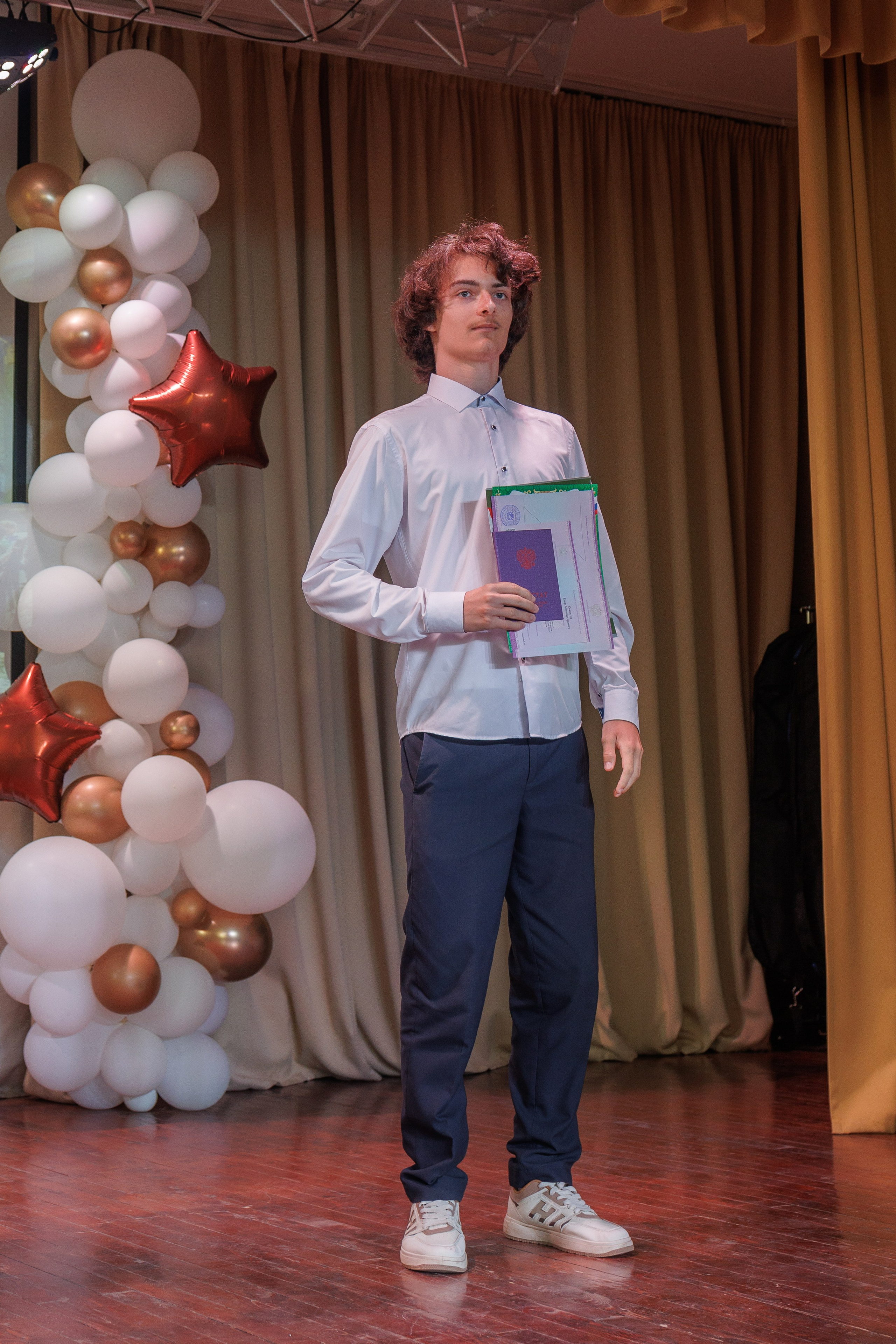 Вручение аттестатов. Свадебный и семейный фотограф в Новосибирске Ирина Дорошкова