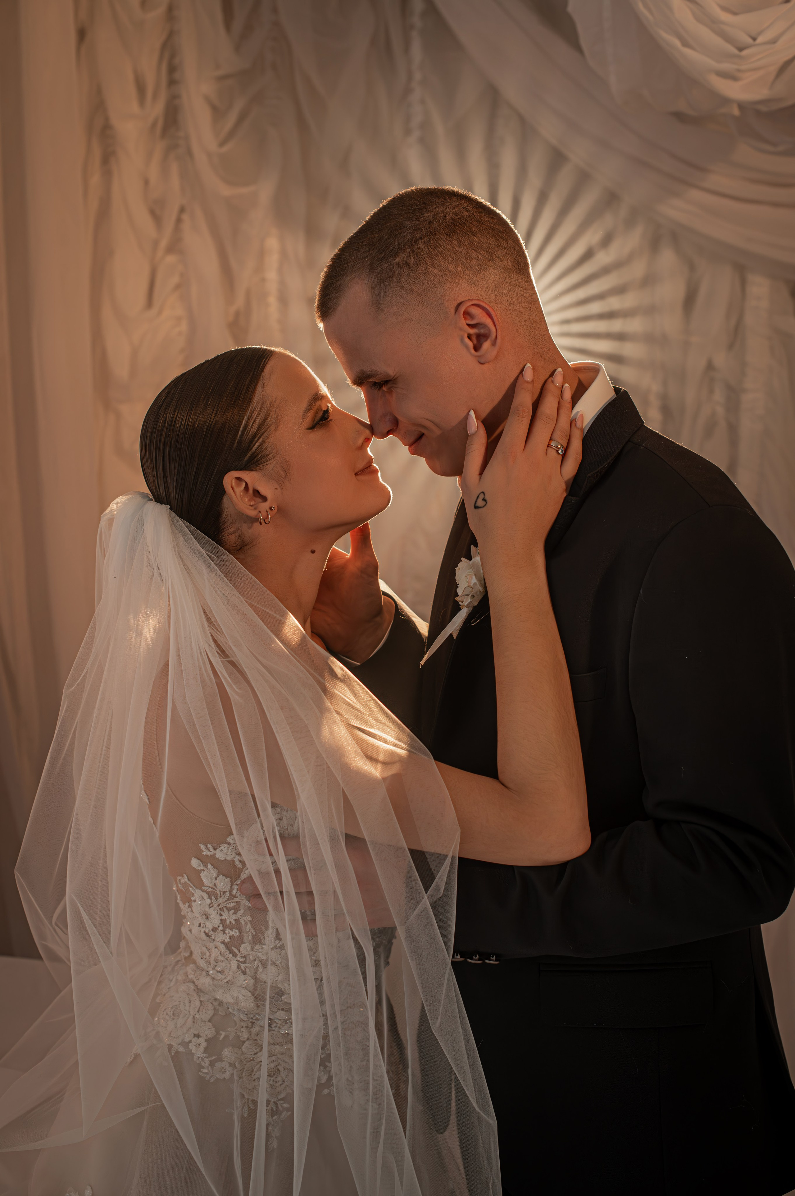 Съемка в студии, гостинице. Семейный и свадебный фотограф в Донецке Донская Анастасия