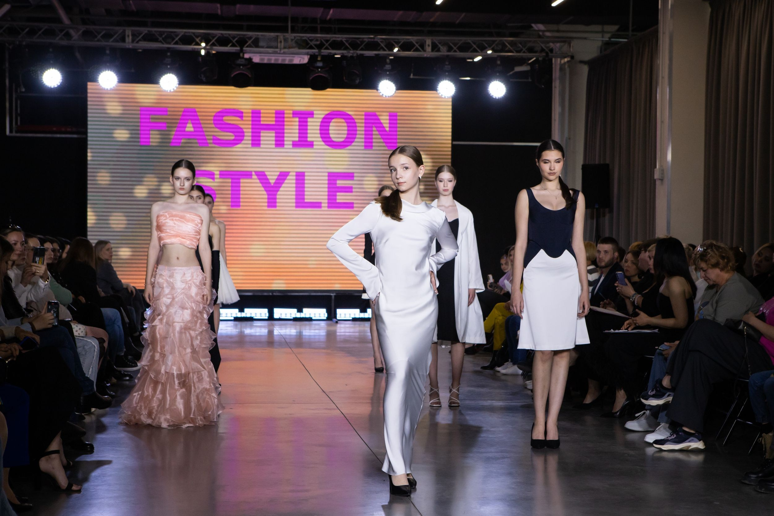 Фестиваль моды и красоты Fashion Style (11 мая 2024). Репортажный фотограф Алексей Пирязев