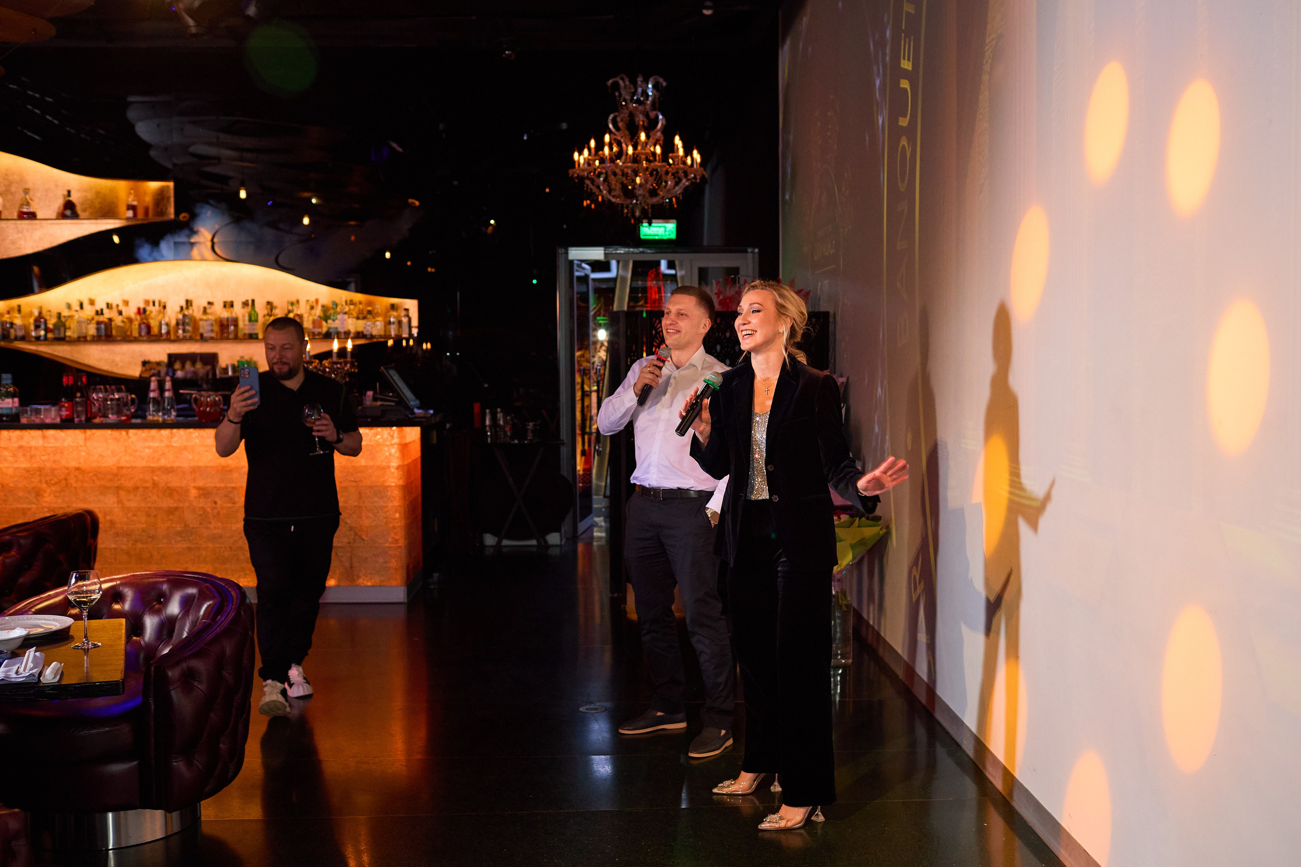 Юбилей в City Voice & Six Floor. Александр Осин — корпоративный и семейный фотограф в Москве