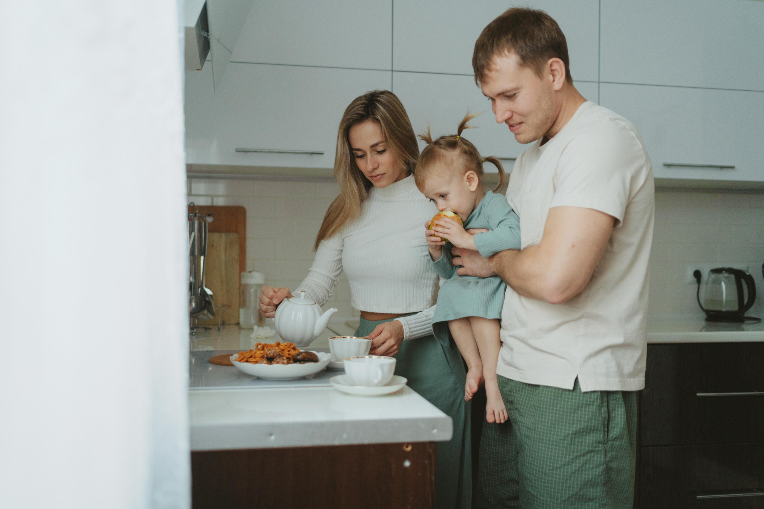 Лена, Сергей и Лея. Свадебный и семейный фотограф в Калининграде Алина Свиклан