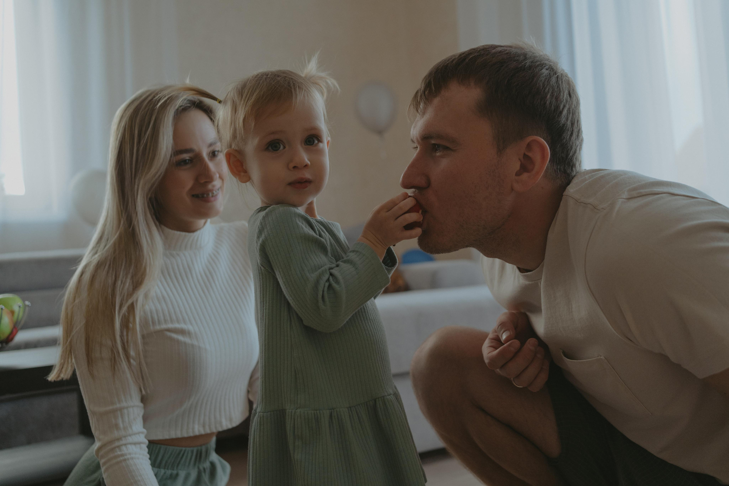 Лена, Сергей и Лея. Свадебный и семейный фотограф в Калининграде Алина Свиклан
