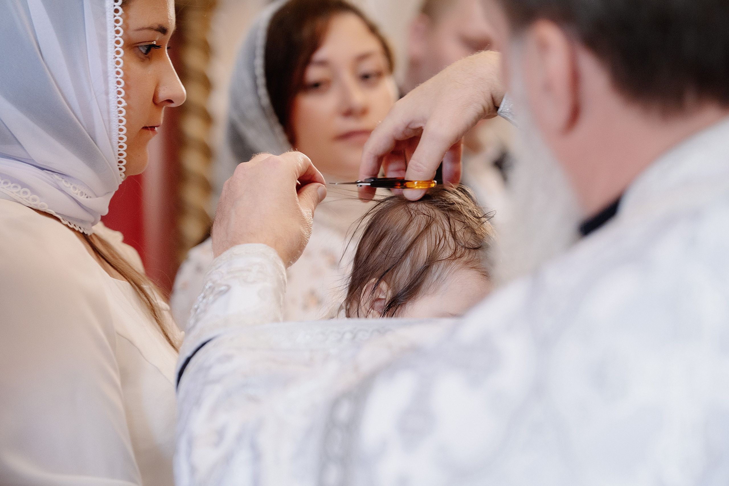 Таинство крещения Снежаны. Фотограф на Крещение и Венчание в Красноярске Рамазанова Юлия