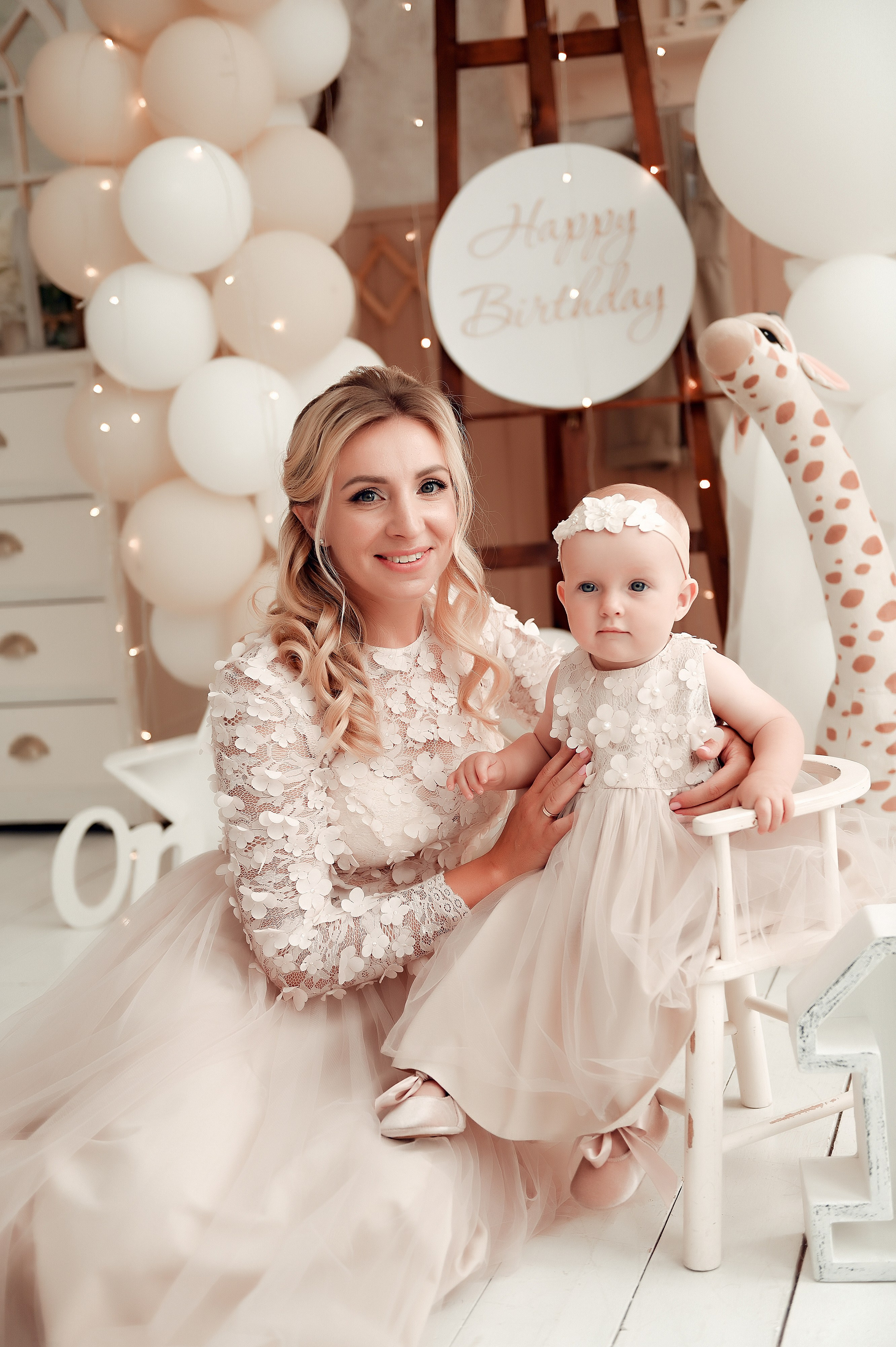 Студийные семейные, детские, индивидуальные фотосессии. Свадебный, семейный, детский, контент фотограф в Омске Максим Ильин