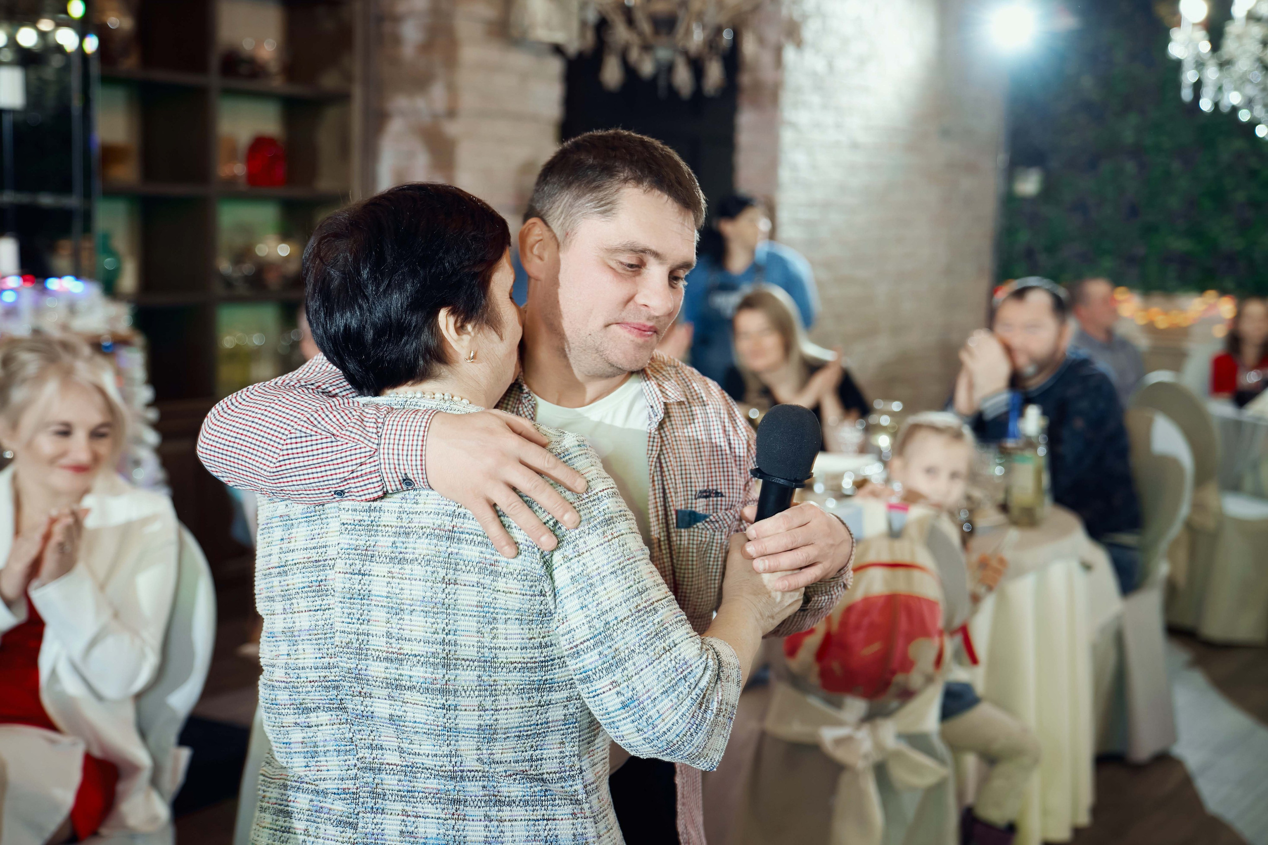 Репортажная фотосъёмка юбилея 45 лет в ресторане Стравинская гавань