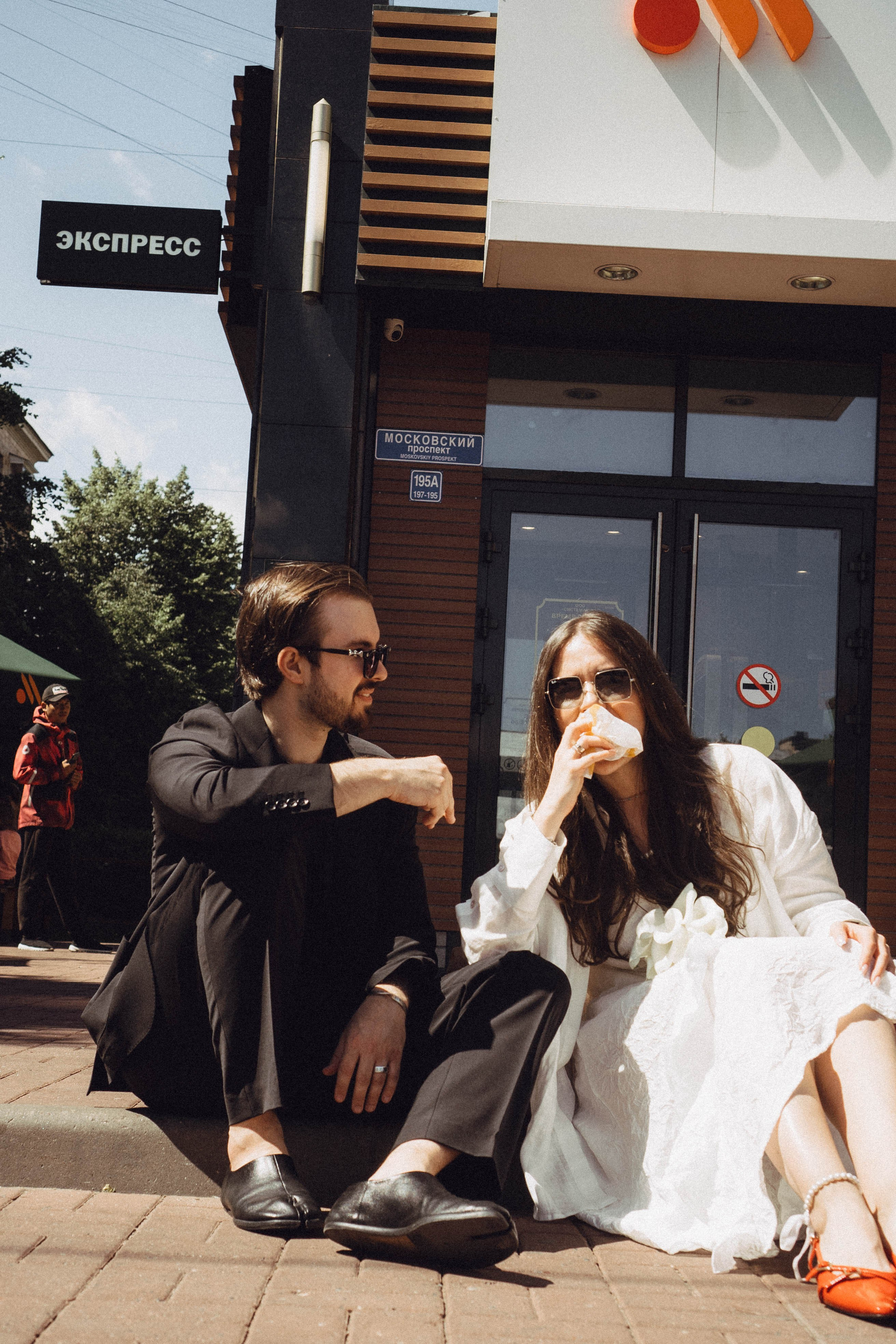 СВАДЕБНАЯ СЬЕМКА В ПАРКЕ ПОБЕДЫ И ПРОГУЛКА ПО МОСКОВСКОМУ ПРОСПЕКТУ. Профессиональный фотограф, Санкт-Петербург — Виктория Богомолова