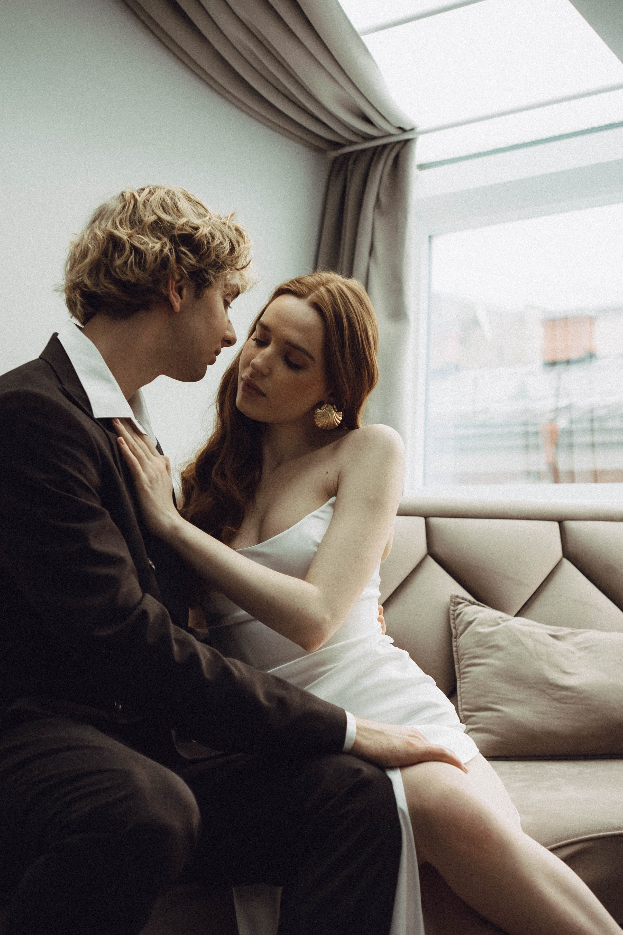 СВАДЕБНАЯ СЬЕМКА В ОТЕЛЕ. СБОРЫ ЖЕНИХА И НЕВЕСТЫ И ТАКЖЕ ТОР И ПОДГОТОВКА К ПРОГУЛКЕ. Профессиональный фотограф, Санкт-Петербург — Виктория Богомолова