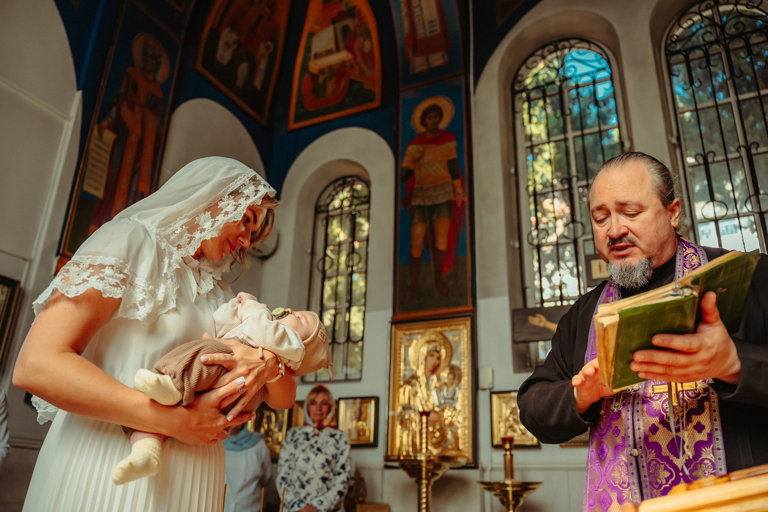 Крестины/Венчание. Фотограф Лазаревское. Индивидуальный и творческий фотограф, семейный и свадебный фотограф из Сочи