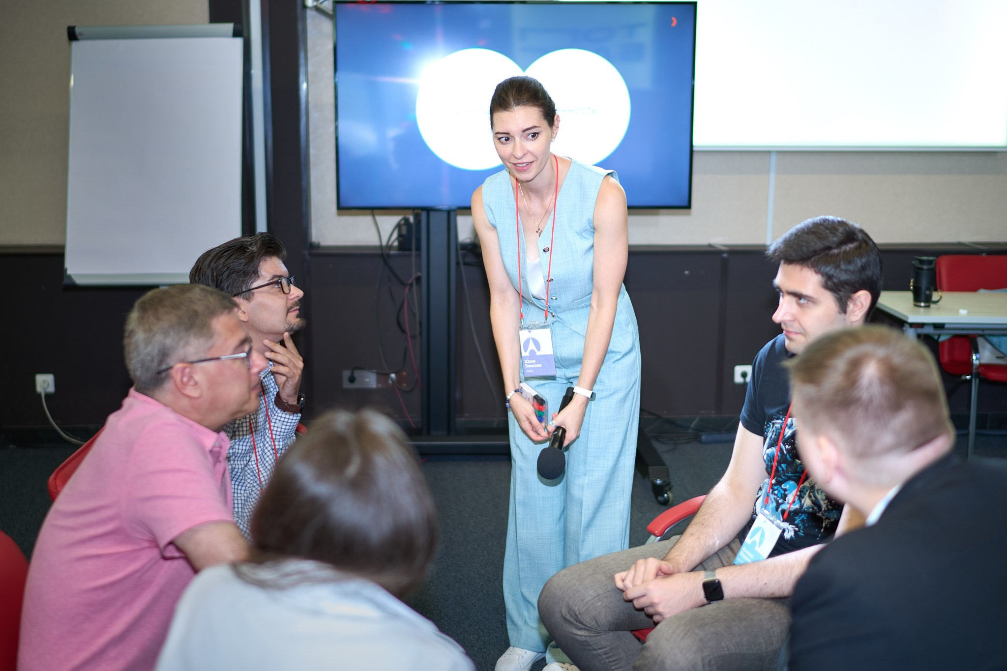 Публичные выступления: От А до ИИ. Эльджан — Продюсер, Фотограф, El u Del