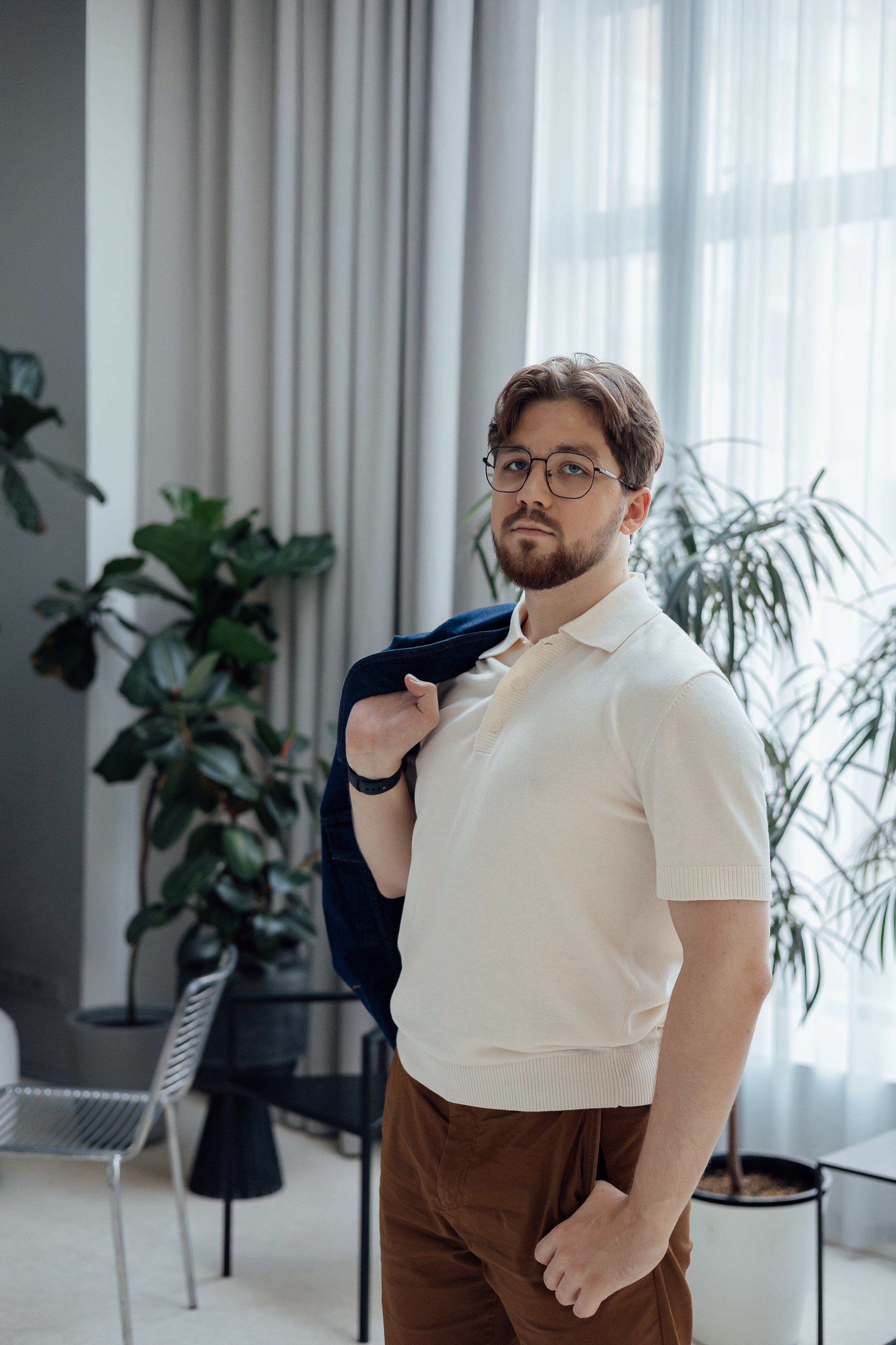 Юлия и Данила. «Пять граней силы». Семейная фотосессия мама и взрослый сын. Психолог, фотограф Мария Черницкая