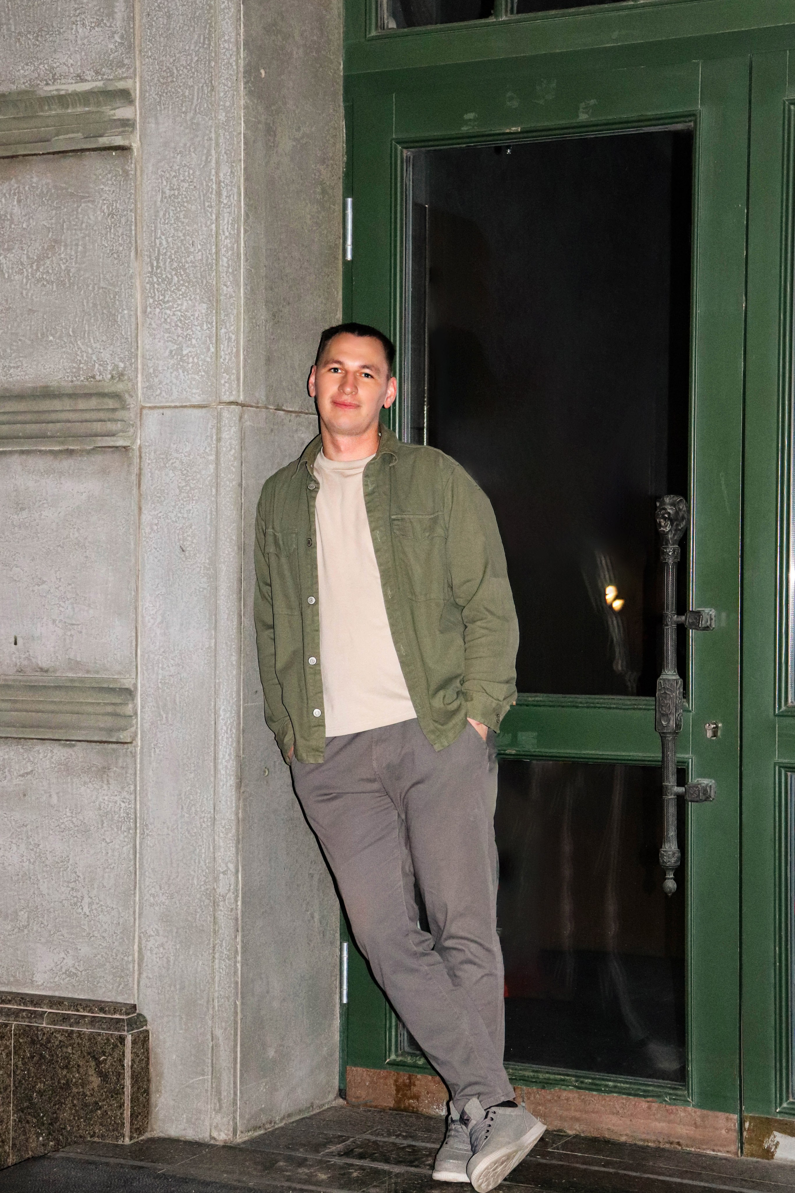 индивидуальная мужская фотосессия вечерняя съёмка фотограф саратов елизавета Белова  топ фотографов саратов семейнаясъёмка съёмка в студии съёмка на улице