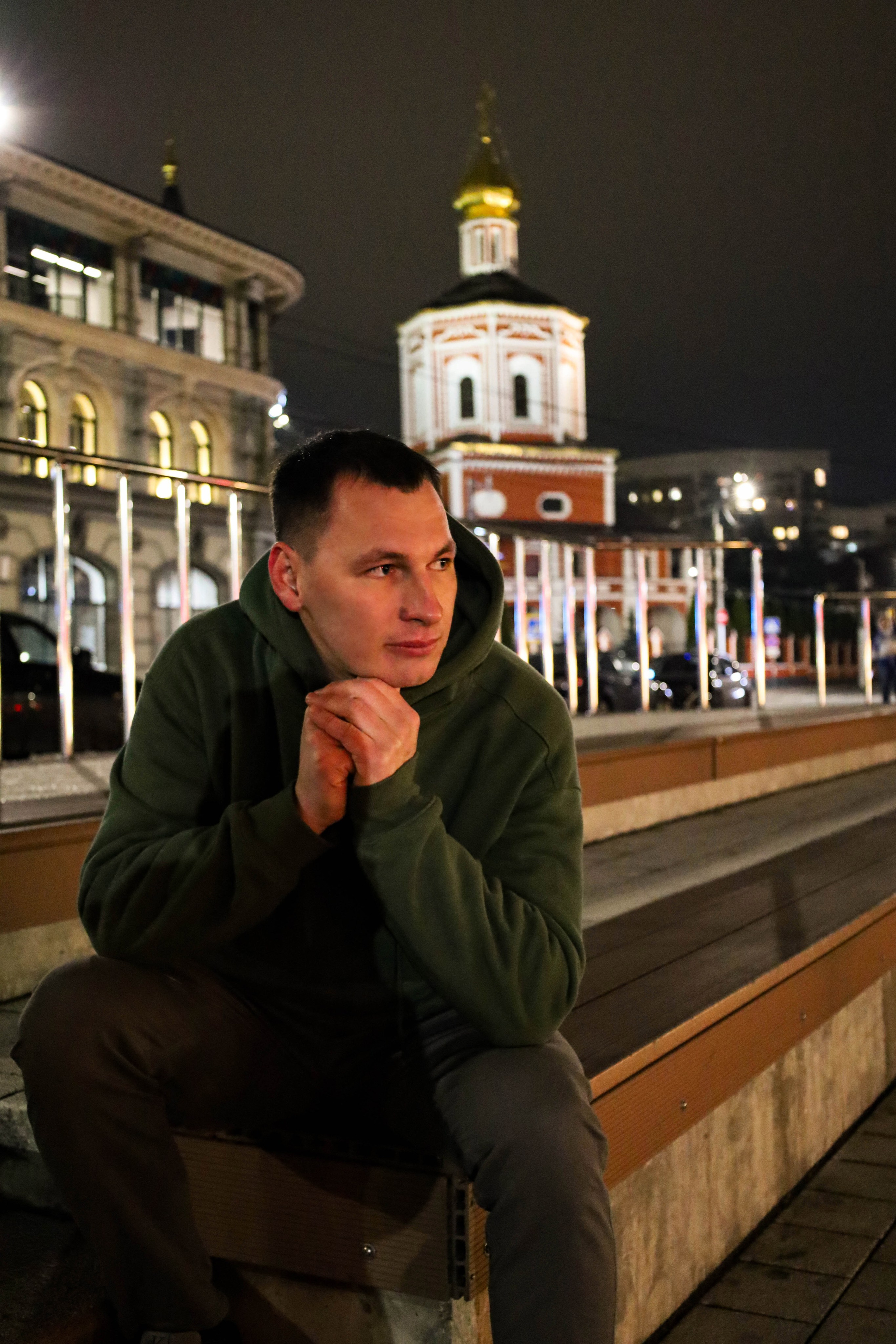 индивидуальная мужская фотосессия вечерняя съёмка фотограф саратов елизавета Белова  топ фотографов саратов семейнаясъёмка съёмка в студии съёмка на улице