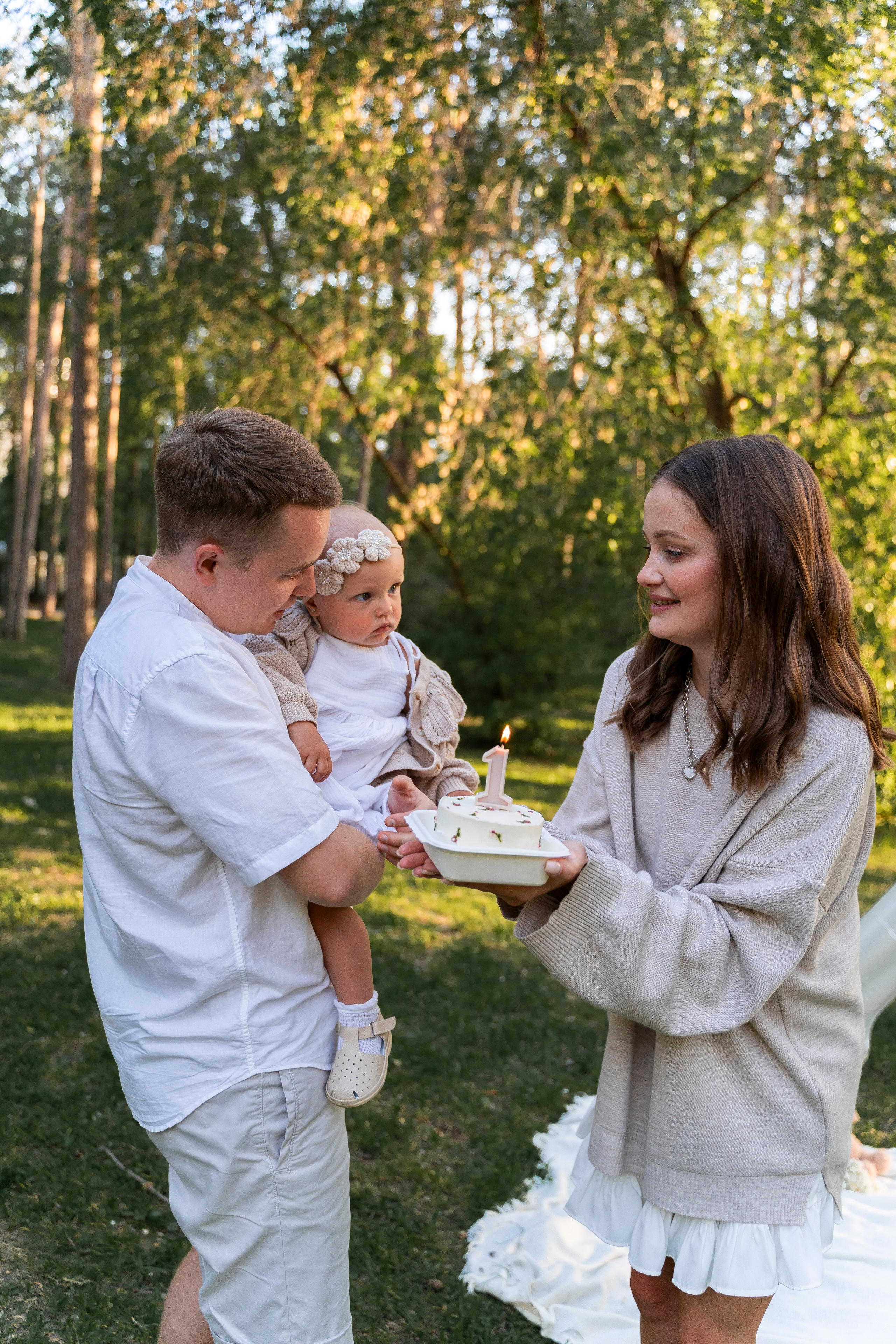 Виталя, Таня и Адель. Волик Мария