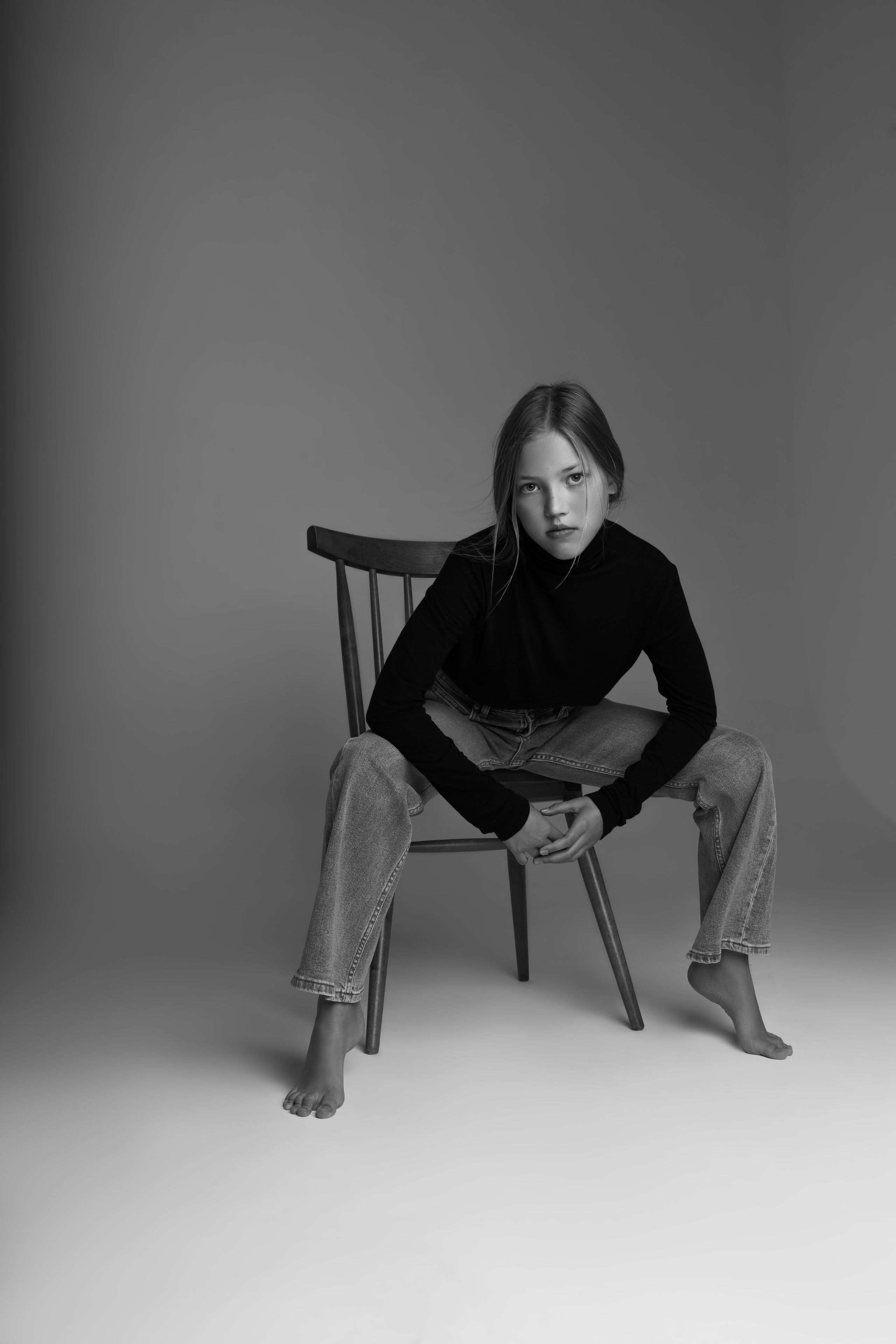 детское модельное портфолио Москва, фотосессия на белом фоне, профессиональные модельные тесты ребенка