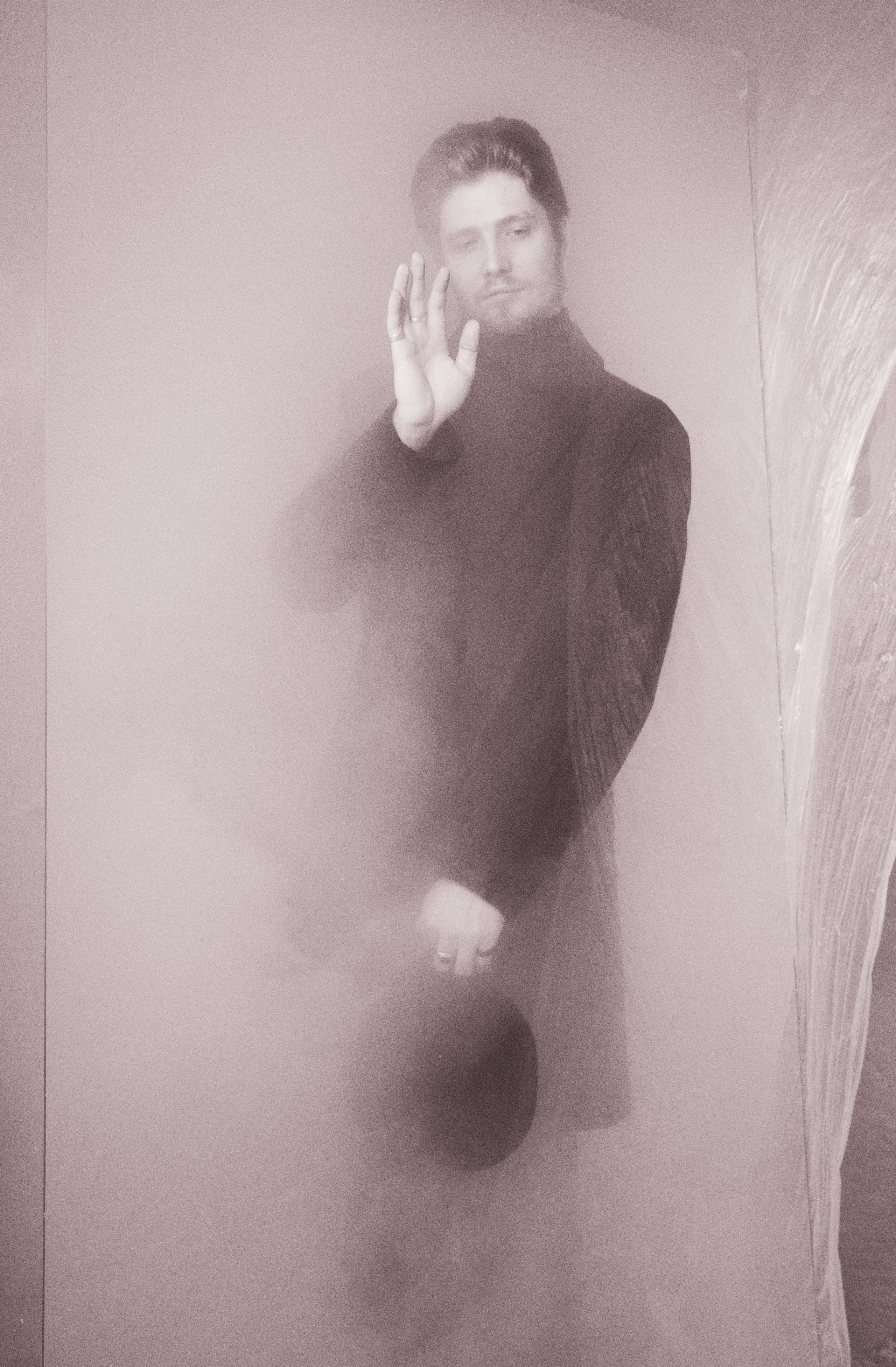 Мужская съемка студийная. Портретный фотограф в Санкт-Петербурге Савельева Ольга