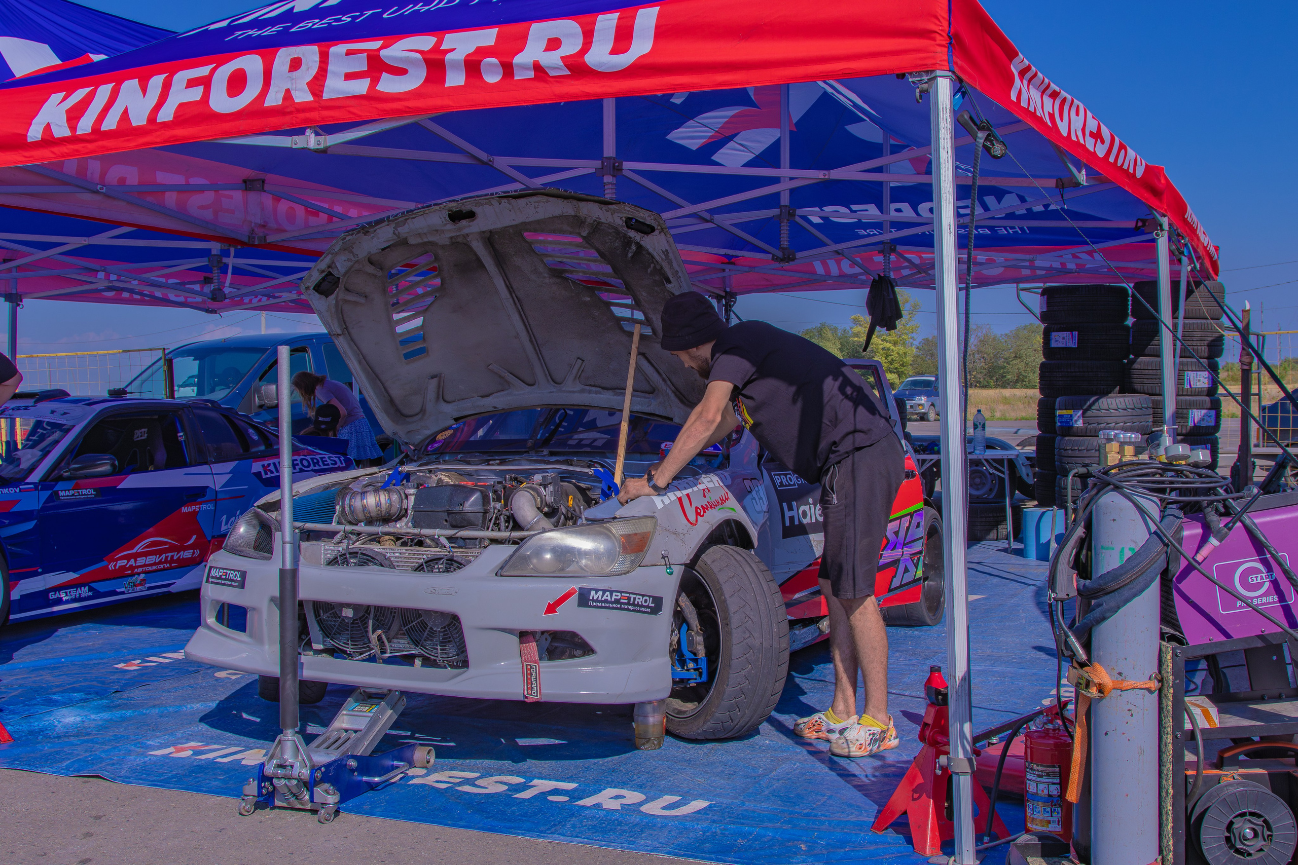 Фотосъёмка профессионального дрифта в Ростов-на-Дону. Портретный фотограф в Ростове-на-Дону Антон Казарин