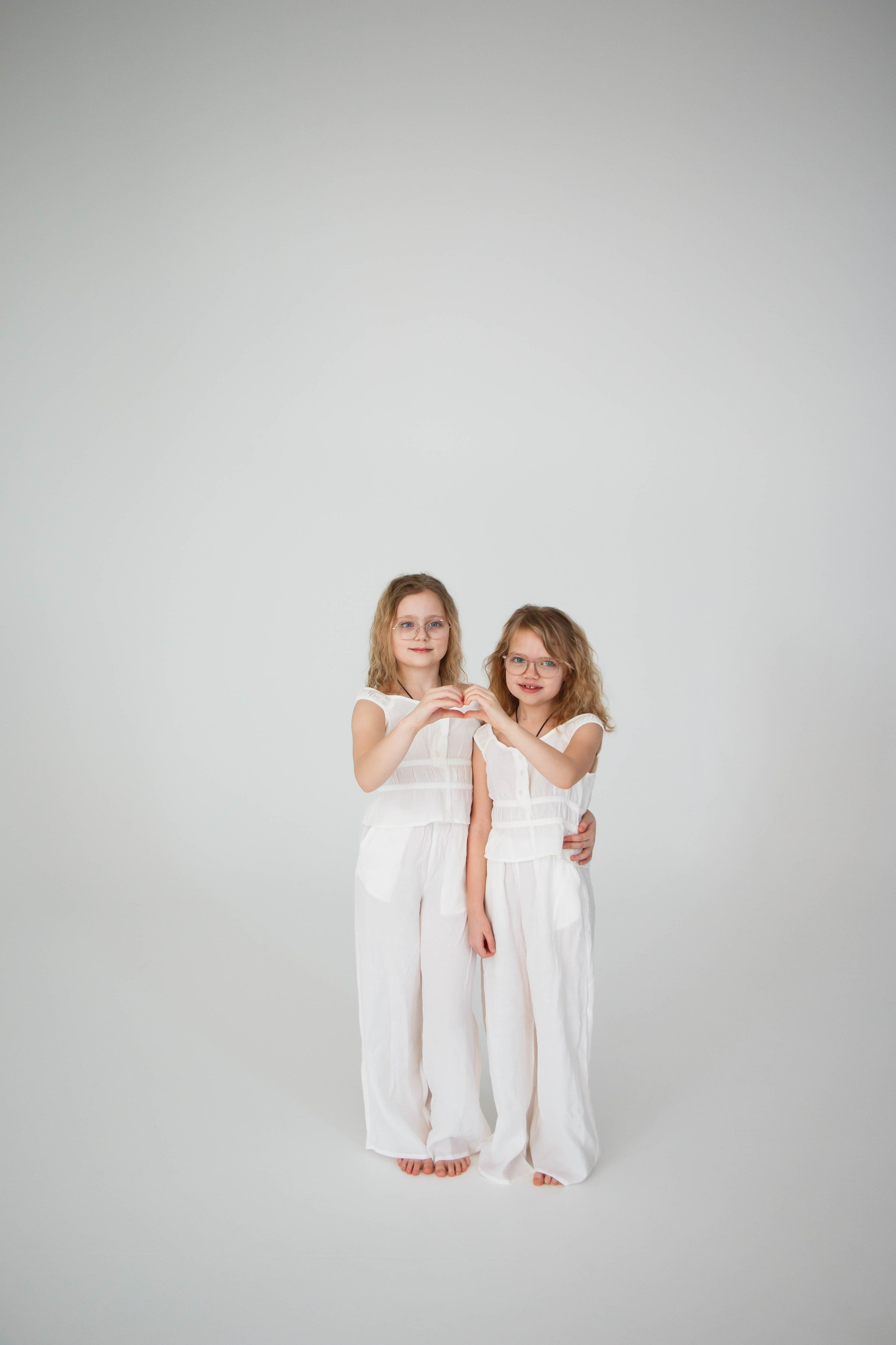 MARYNA & NIKOLETTA & ALISA. Бережно сохраняю ваши чувства и истории на своих фотографиях