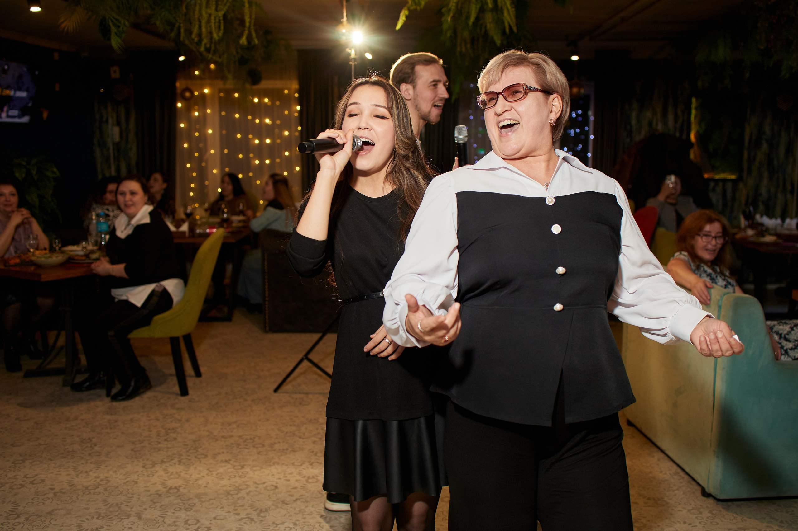 MAXIM & DAMIR | FOREST BAR | 8 МАРТА! 2-й вечер. Главная