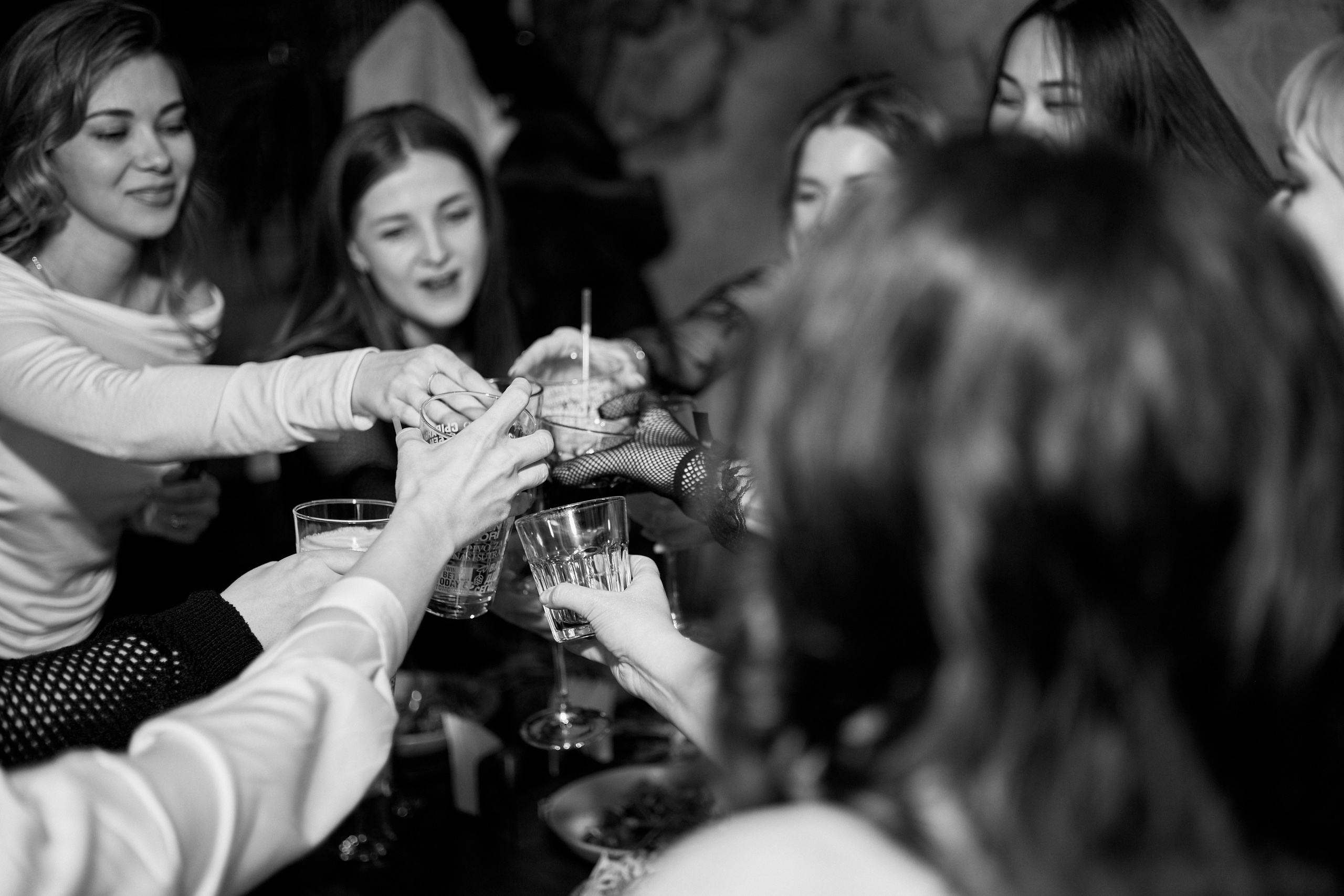 MAXIM & DAMIR | FOREST BAR | 8 МАРТА!. Главная