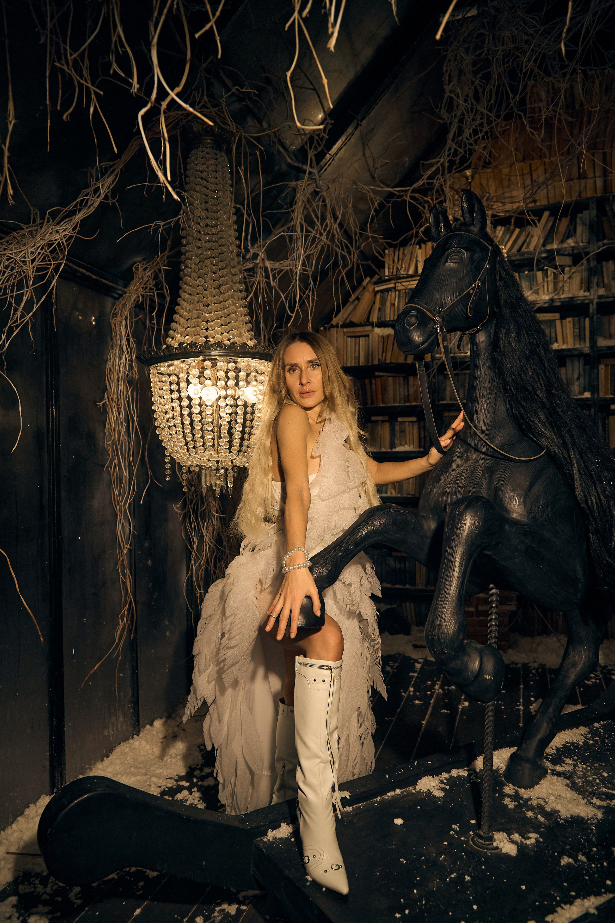 Конь. Женский и контент фотограф Данилина Ирина в Москве
