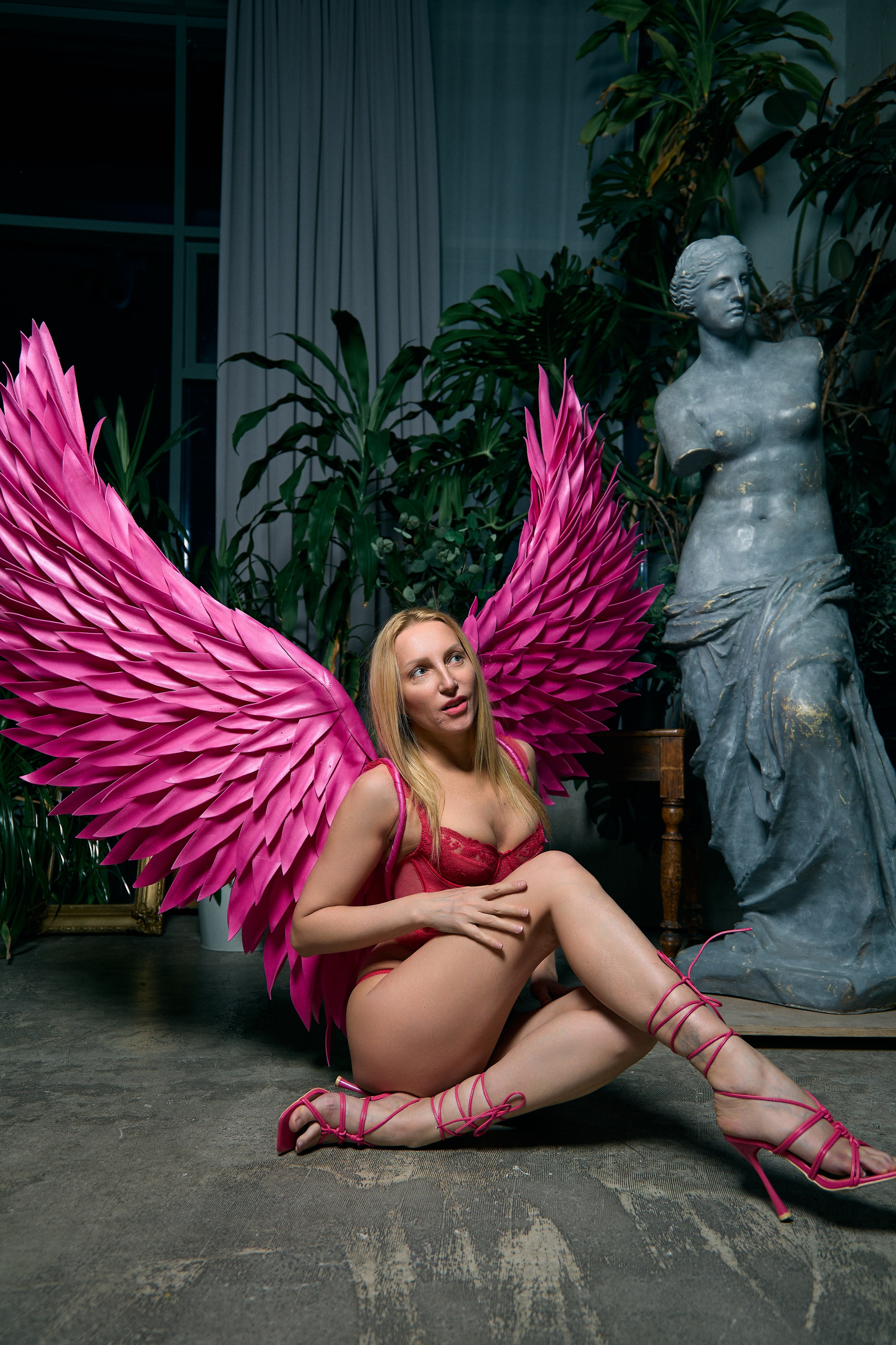 Проект «Pink Angels»: гламур, эпатаж и немного античной магии. Женский и контент фотограф Данилина Ирина в Москве