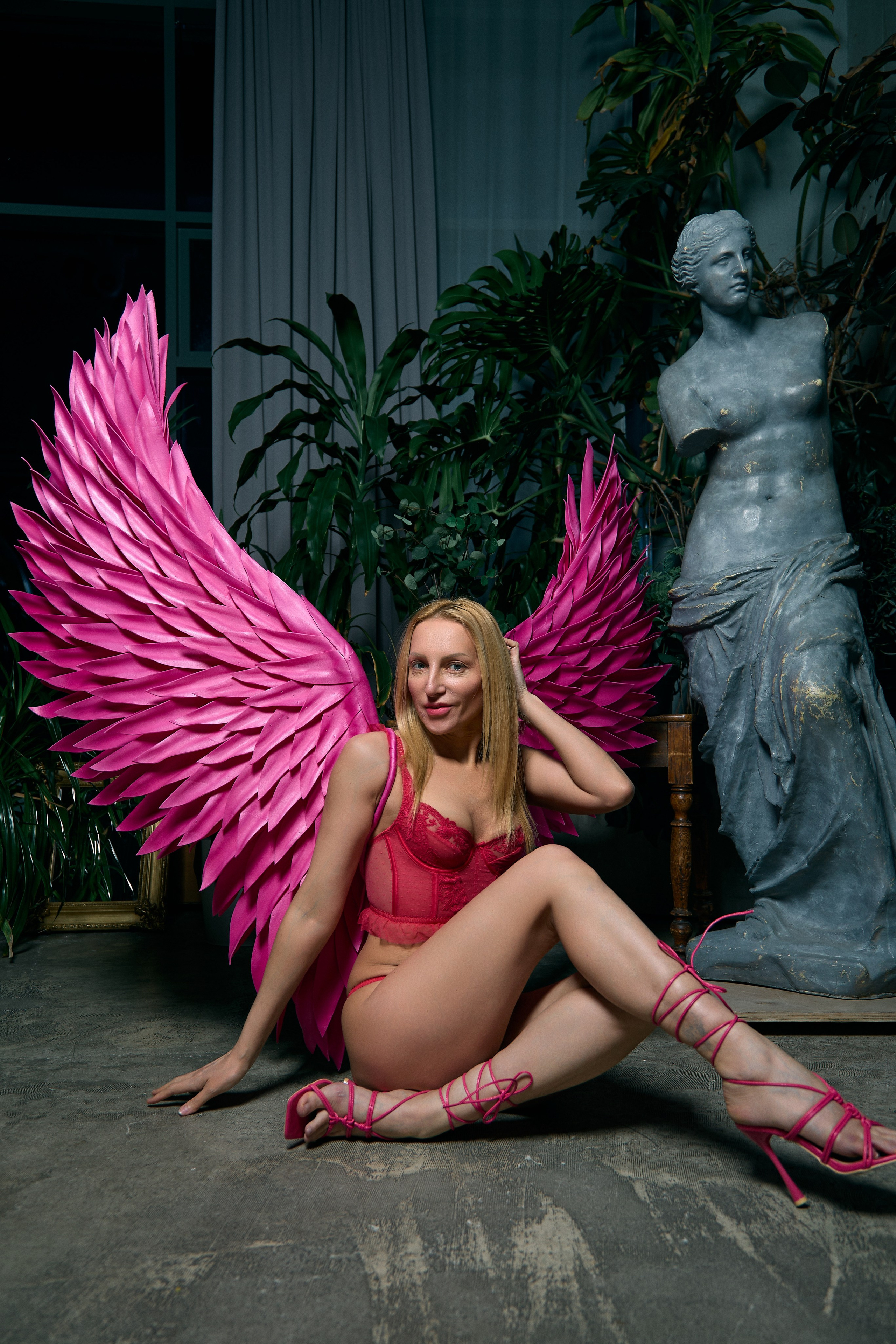 Проект «Pink Angels»: гламур, эпатаж и немного античной магии. Женский и контент фотограф Данилина Ирина в Москве