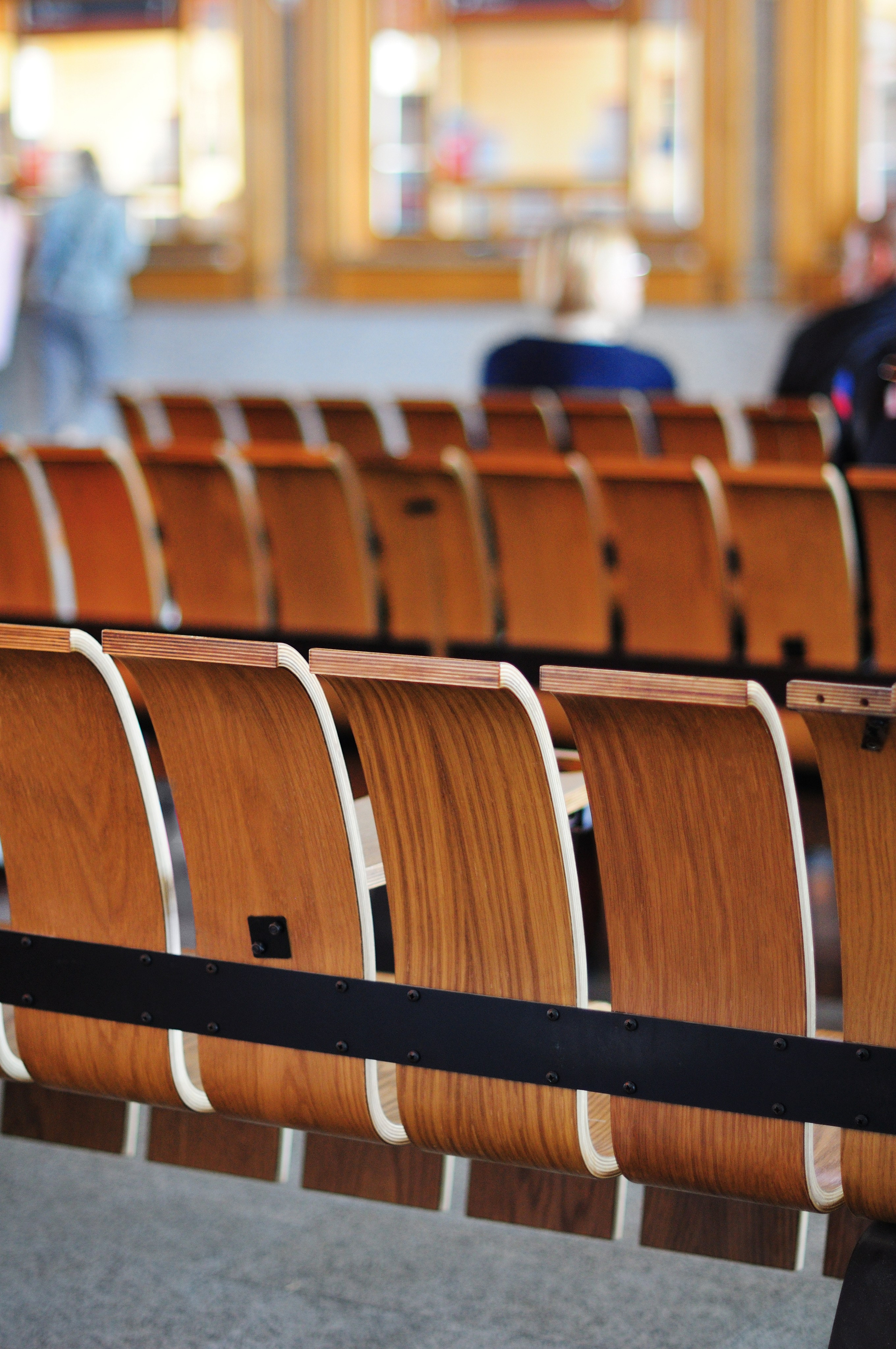 Железнодорожный вокзал Новосибирск-Главный. Фотограф Сергей Сергеев