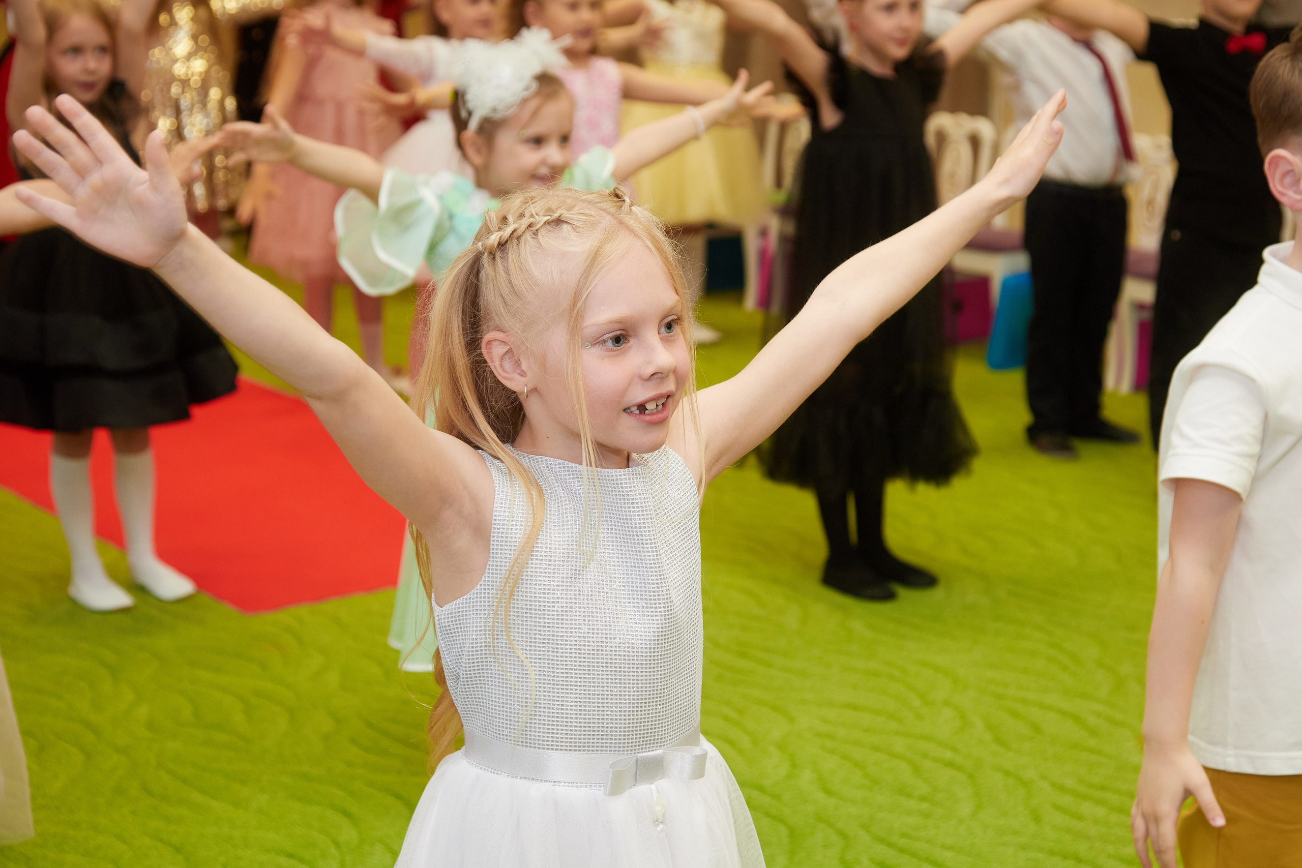 Утренники, выпускные. Детская выездная фотостудия
