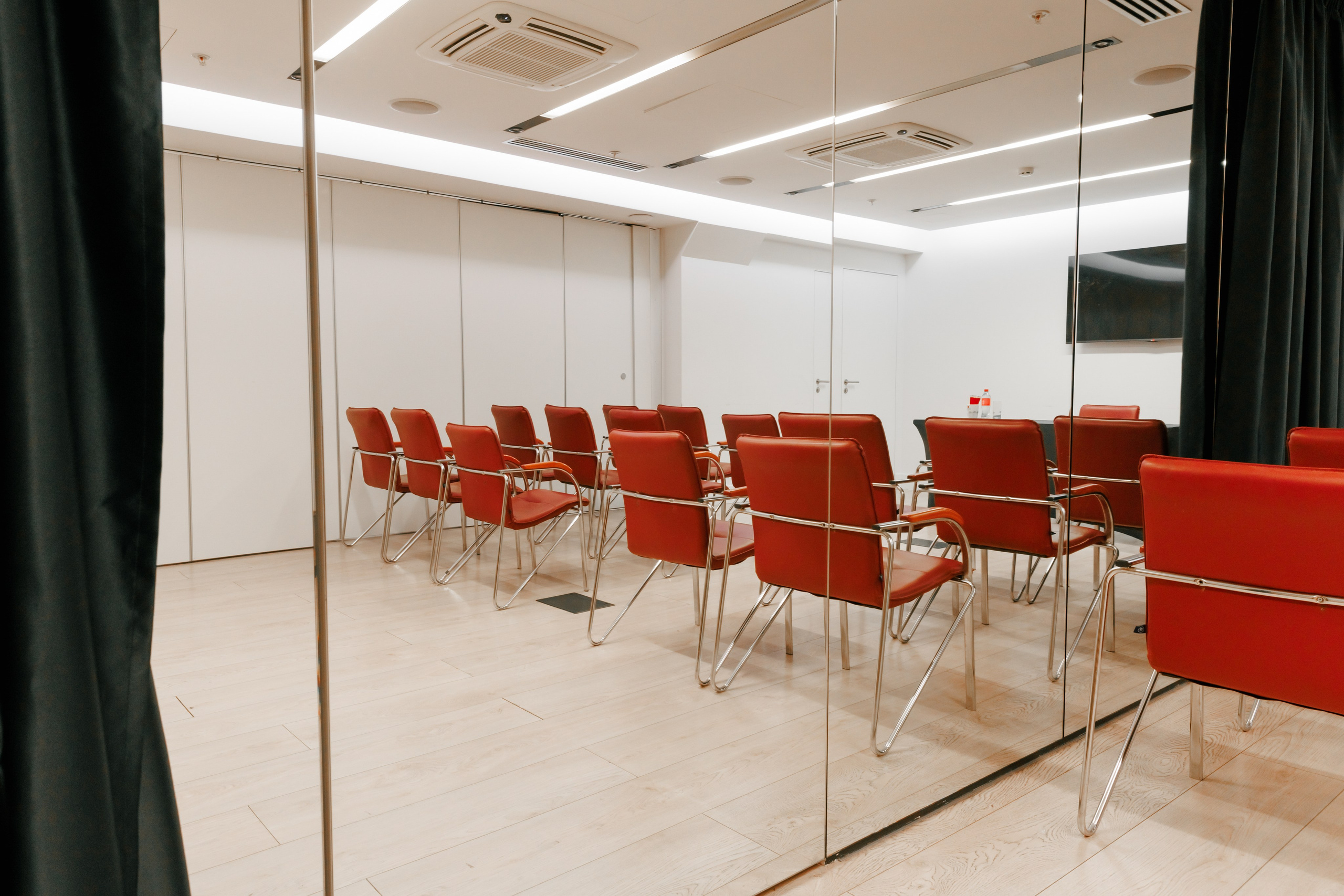 Конференц-залы AZIMUT сити-отель. Репортажный фотограф в Санкт-Петербурге Жолудев Владислав