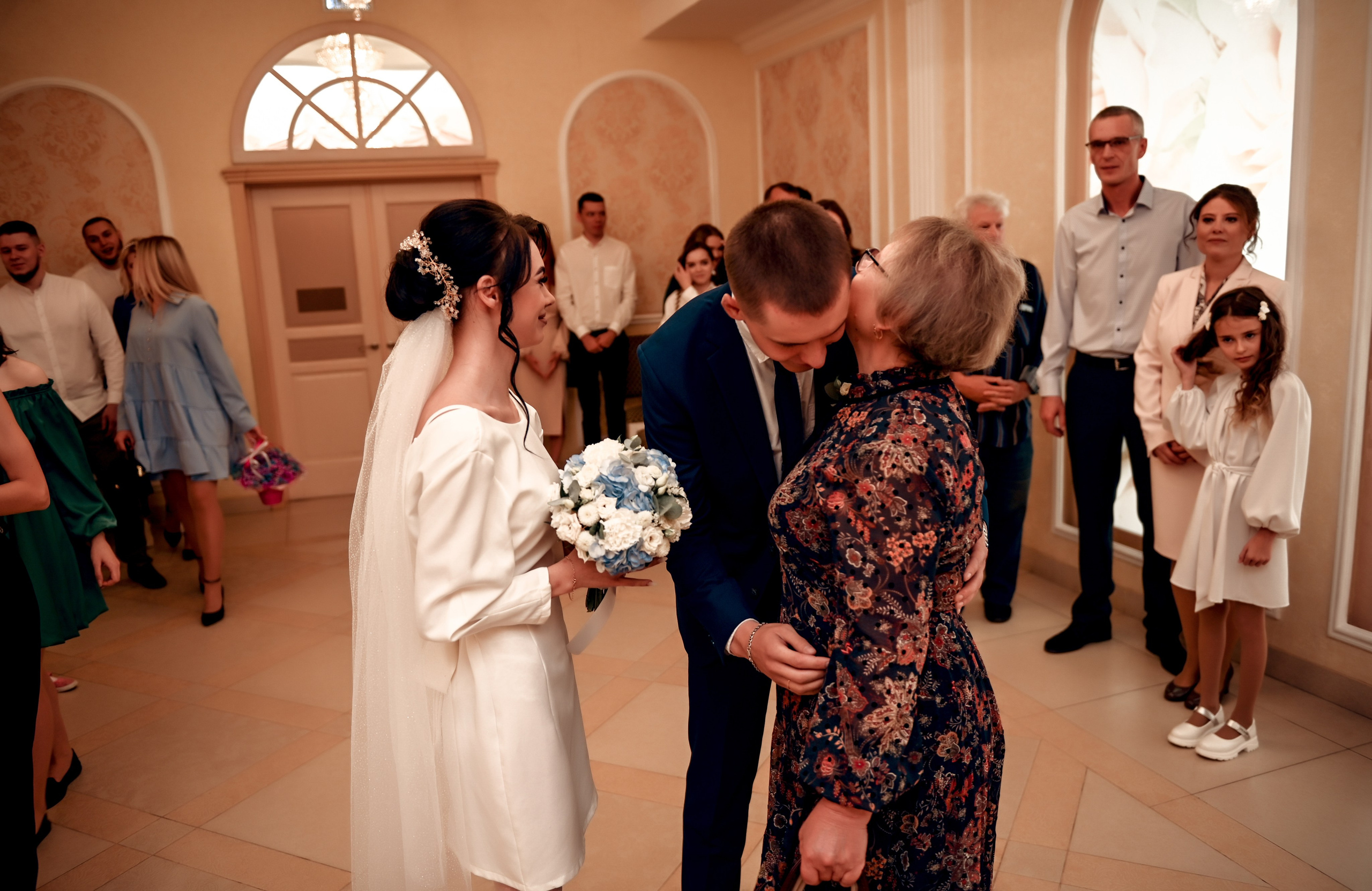 Небольшая часть фото со свадебной съемки Алексея и Даши. Свадебный, семейный, детский, контент фотограф в Омске Максим Ильин