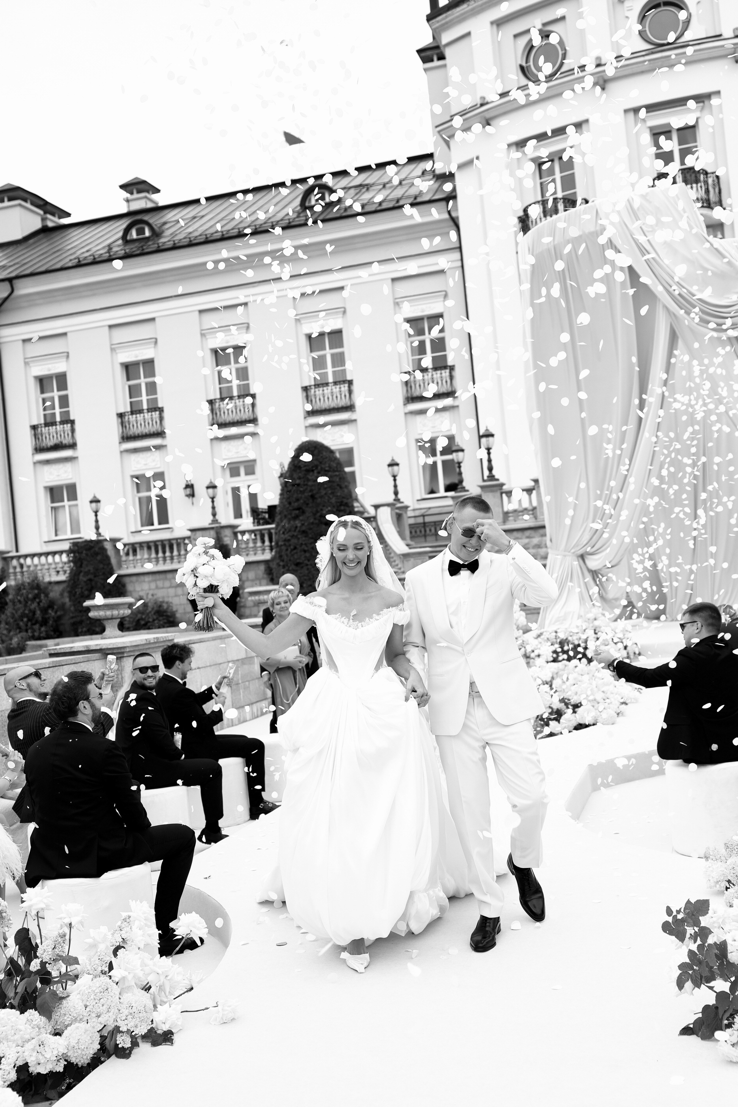 «Держи меня словно твои руки браслеты». Свадебный фотограф Сочи Москва Дубай Снежана Магрин