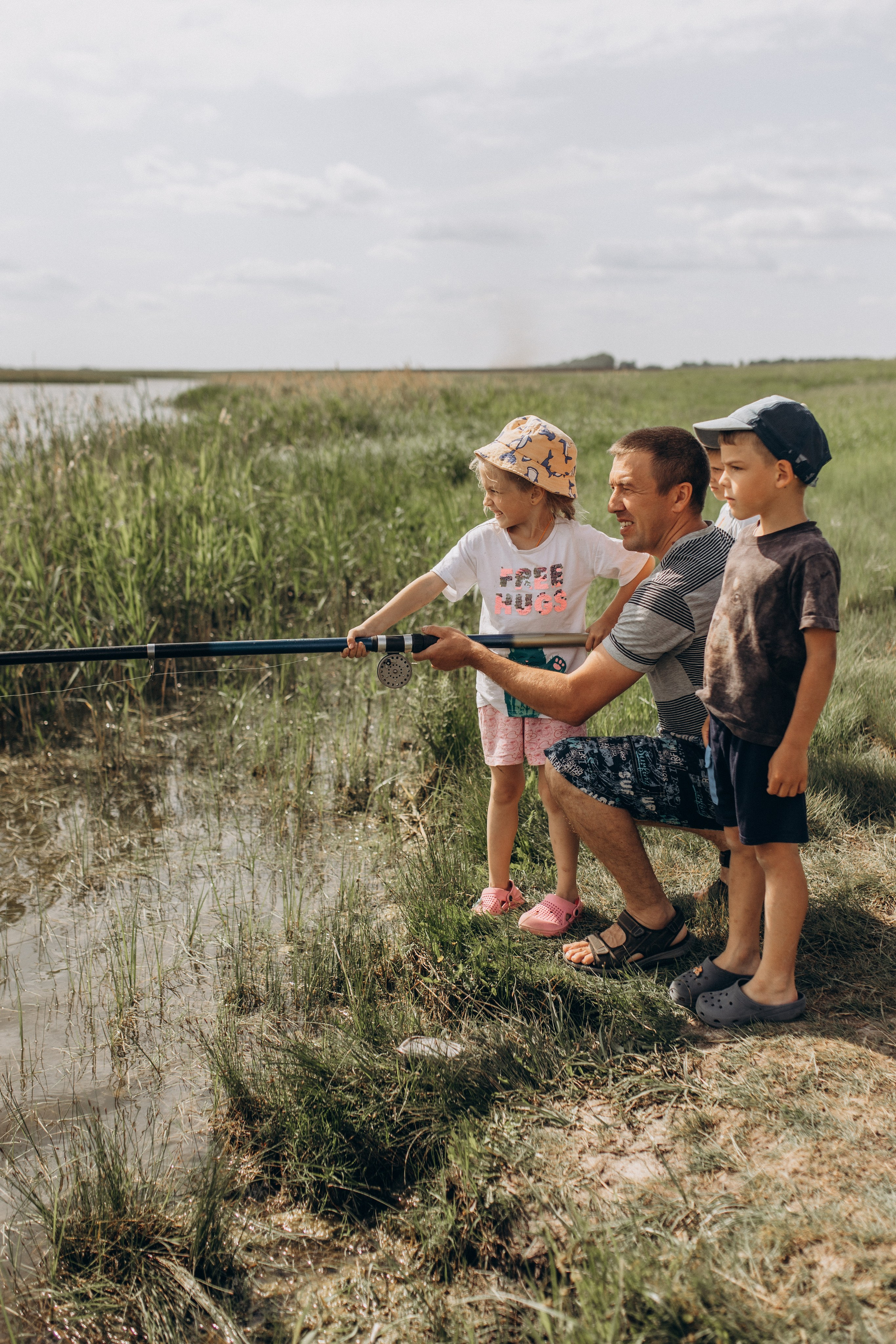Семейная рыбалка. Семейный фотограф lifestyle в Новосибирске Елена Шпилевая