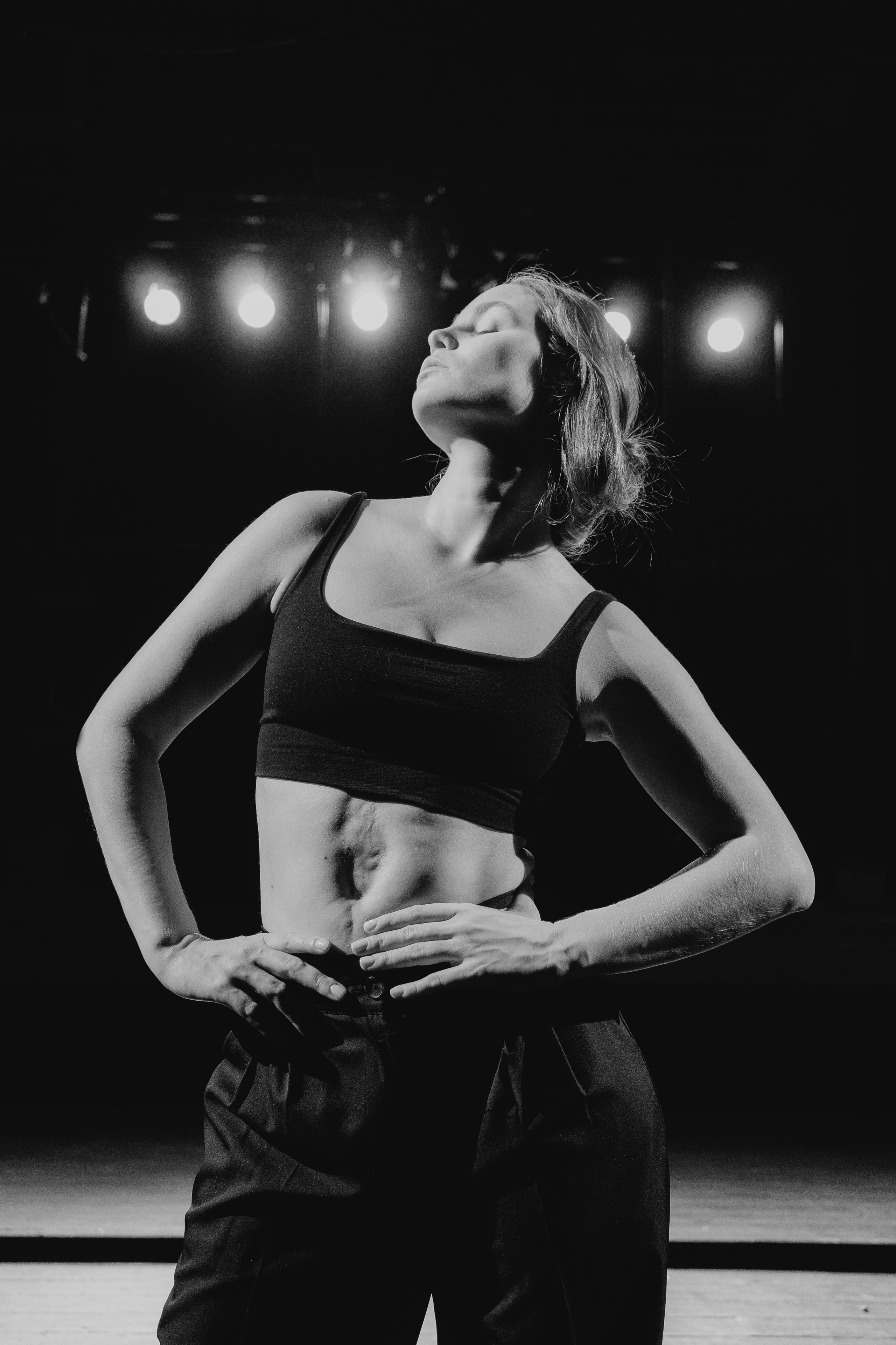 Настя — актриса театра и кино. Денис Марков — фотограф в Екатеринбурге