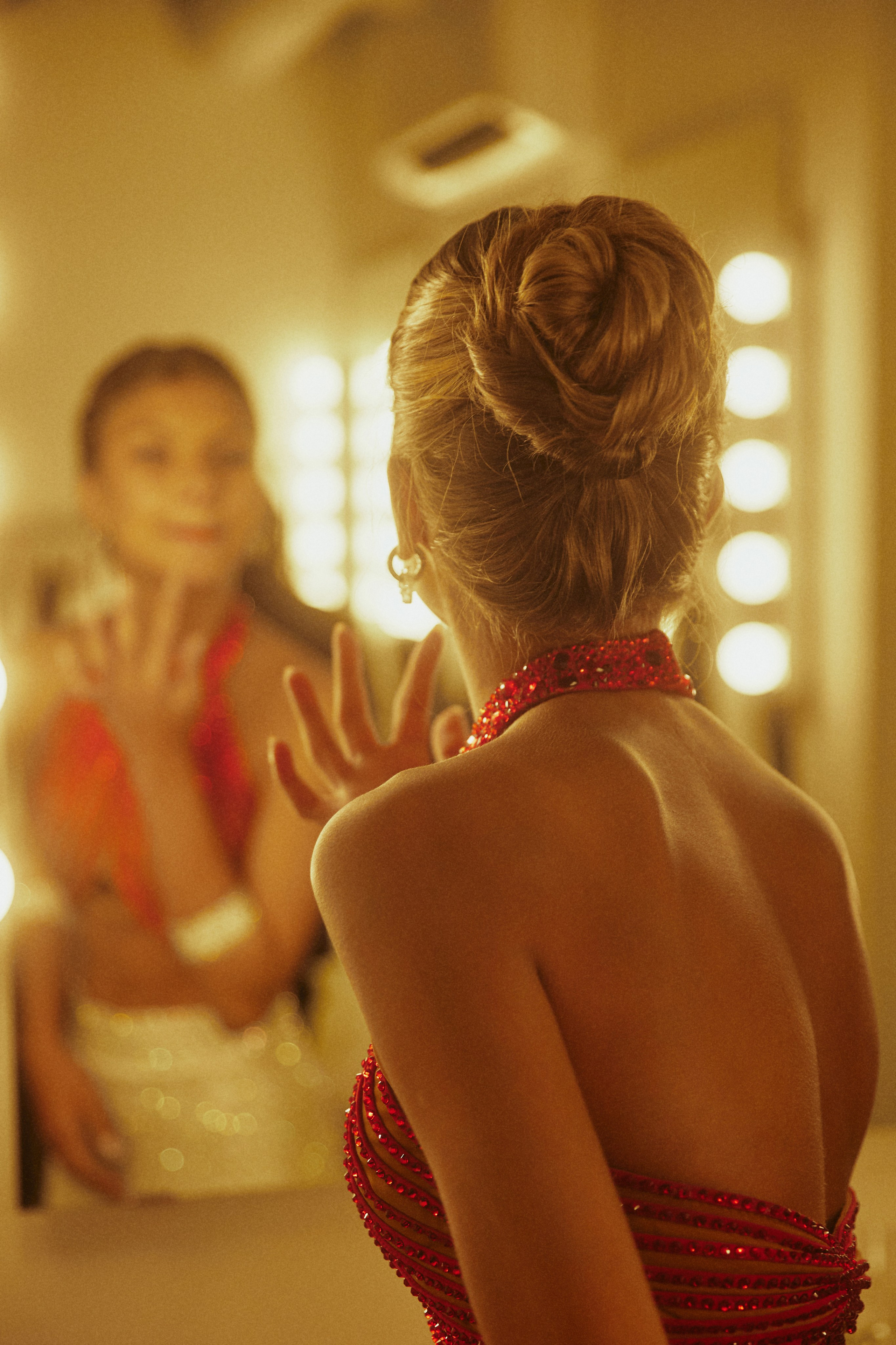 REFLECTIONS: A TRAIL OF FEELINGS. Дмитрий Мазуркевич: Профессиональный Репортажный Фотограф