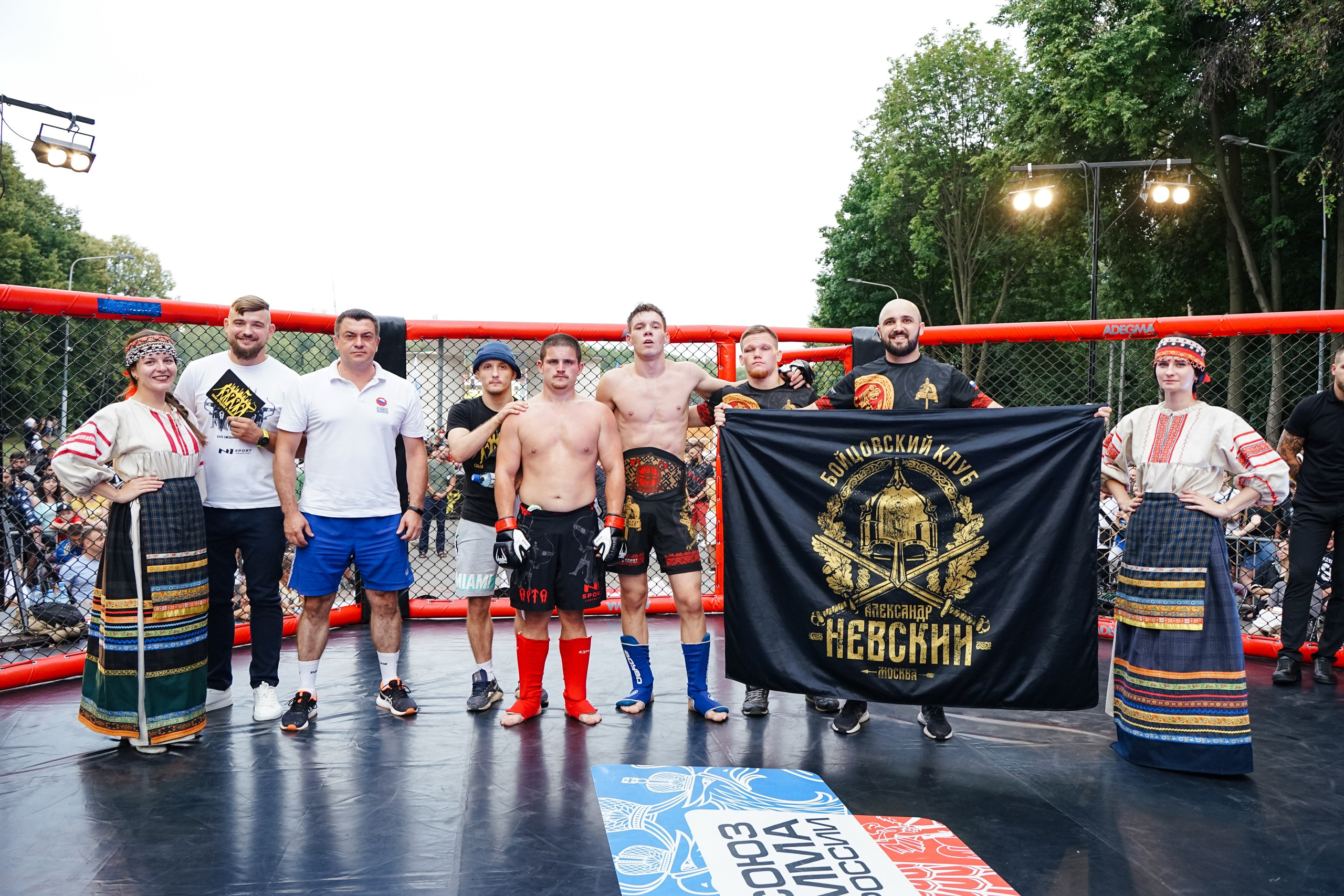 Вечер боев в ЦПКиО. Фотограф Надежда Погребняк | Рязань | Москва