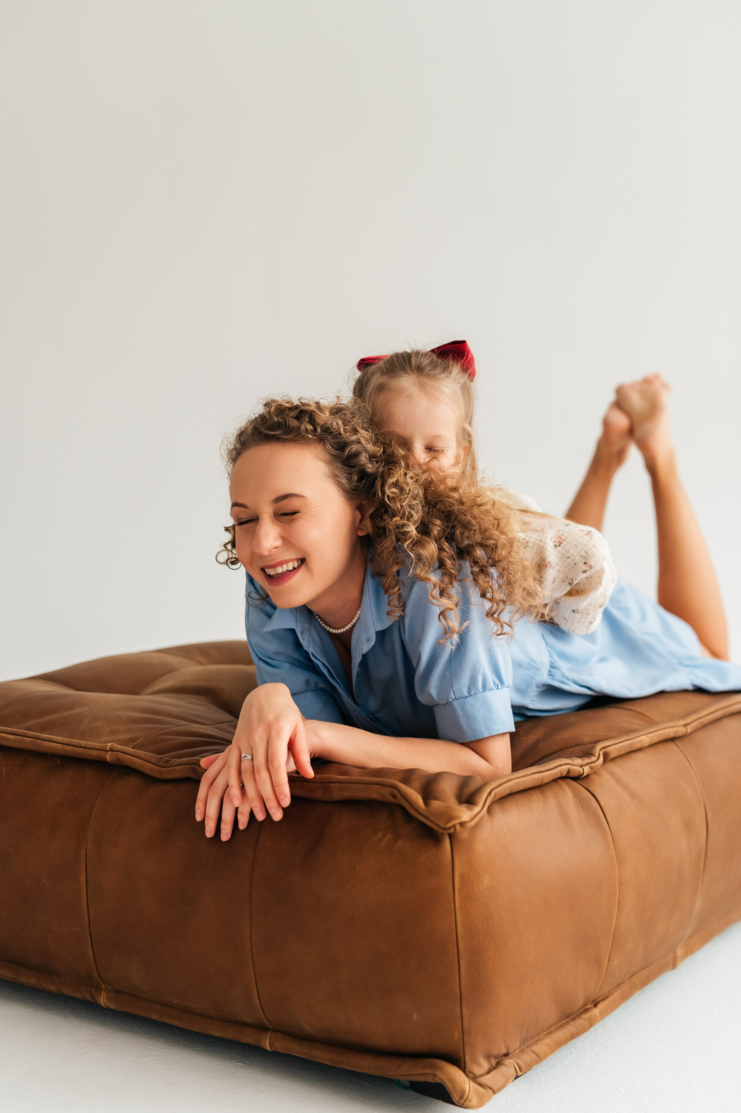 Январская егоза в фотостудии. Семейный фотограф. Lifestyle. Москва. Анастасия Михайлова