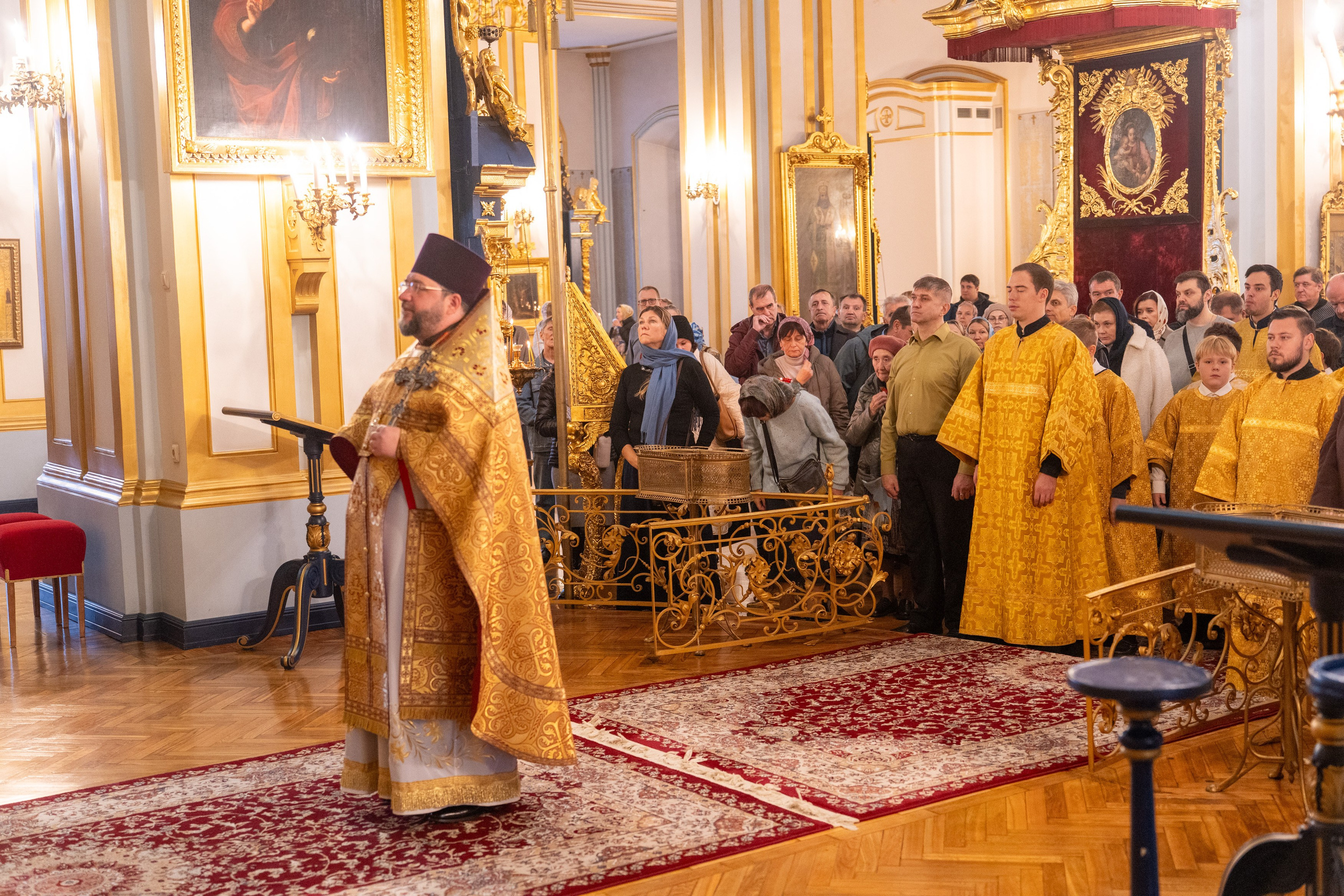 Неделя 20-я по Пятидесятнице. Память святых отцов VII Вселенского Собора. Иверской иконы Божией Матери. НИКОЛО-БОГОЯВЛЕНСКИЙ МОРСКОЙ СОБОР