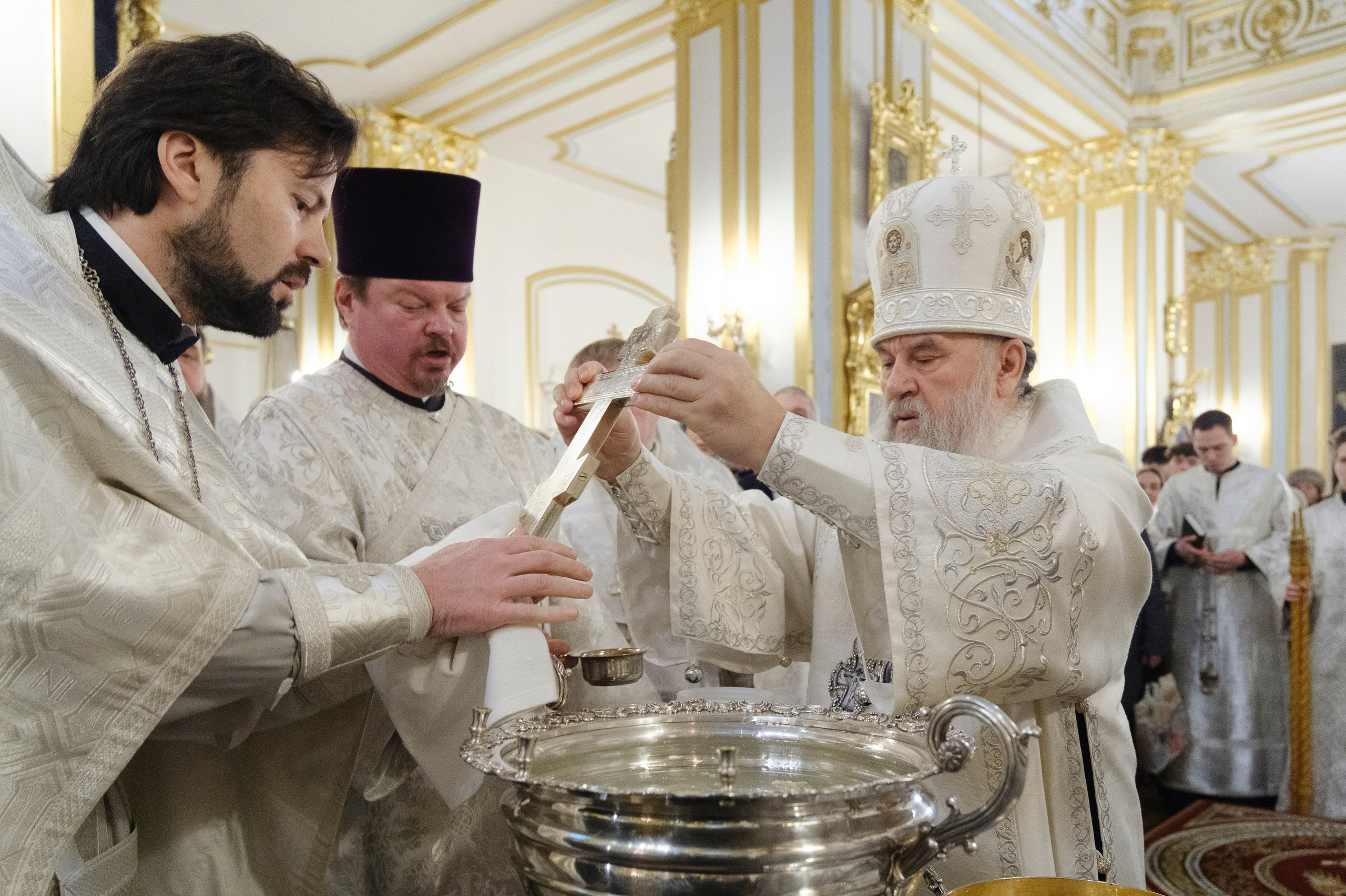 Божественная литургия в Николо-Богоявленском морском соборе. НИКОЛО-БОГОЯВЛЕНСКИЙ МОРСКОЙ СОБОР