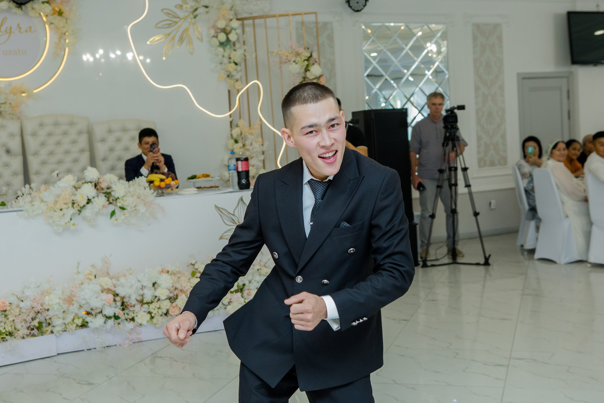 QYZ UZATU ZHADYRA. Свадебный и репортажный фотограф в Астане T.Yertay «Nomad media»