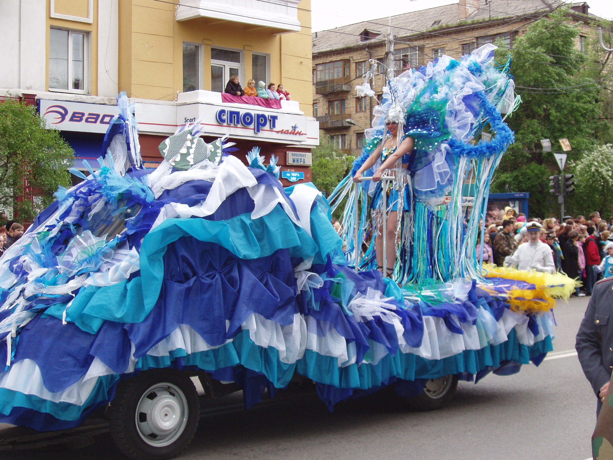 Дома, карнавал 04.06.2005. Семейный, Свадебный фотограф СПБ Питер— Романова Екатерина